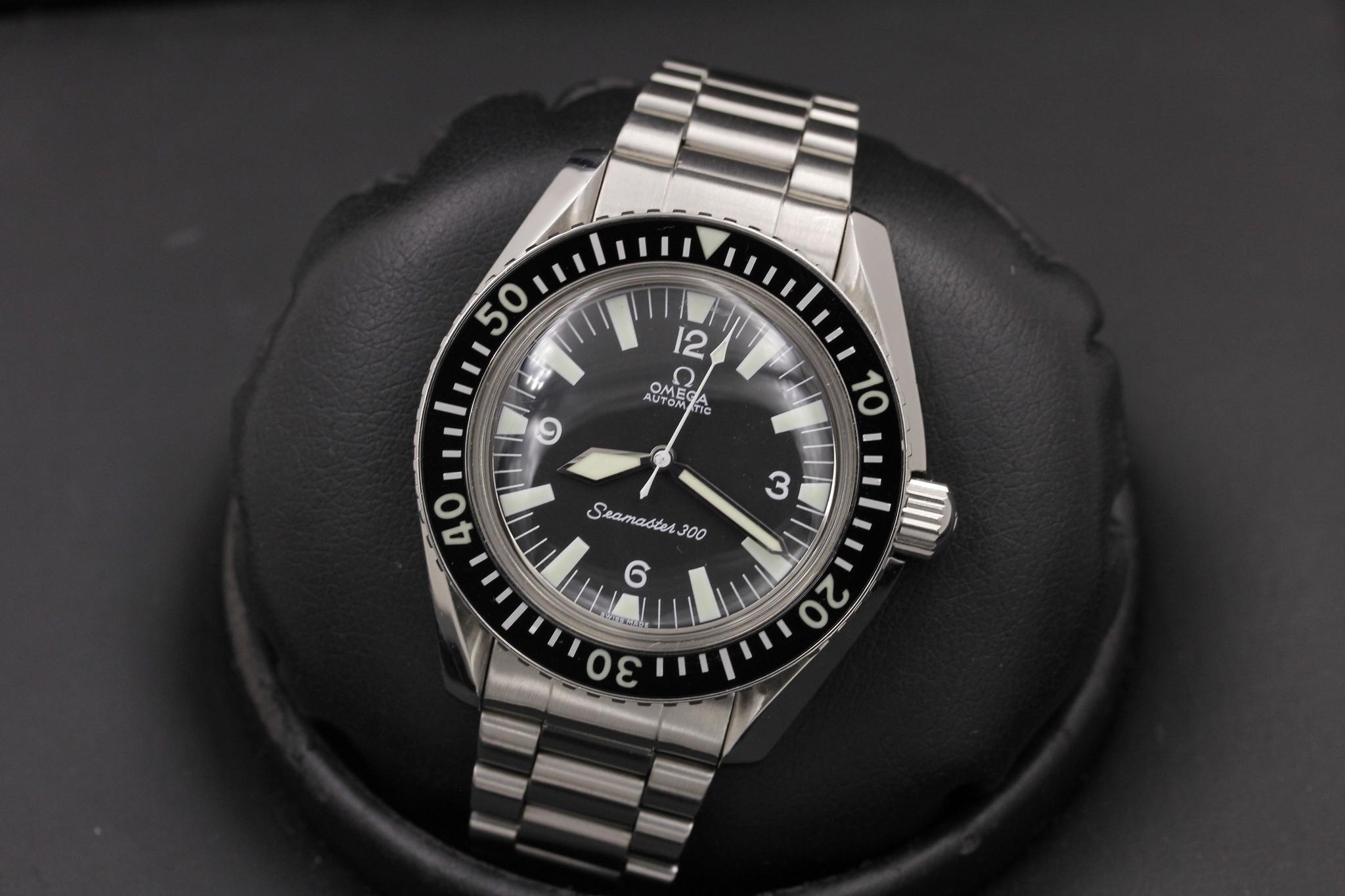 Watch Image 12