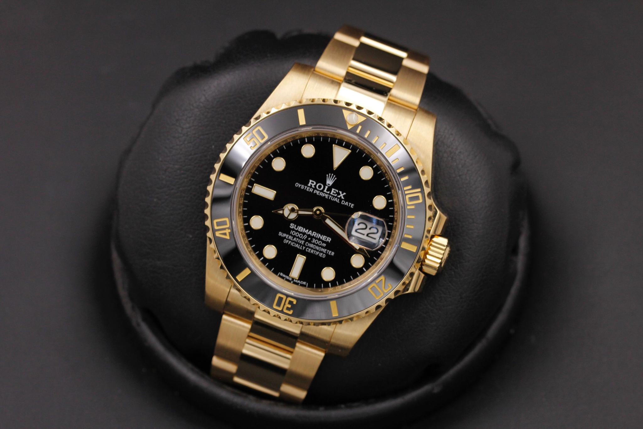 Watch Image 10