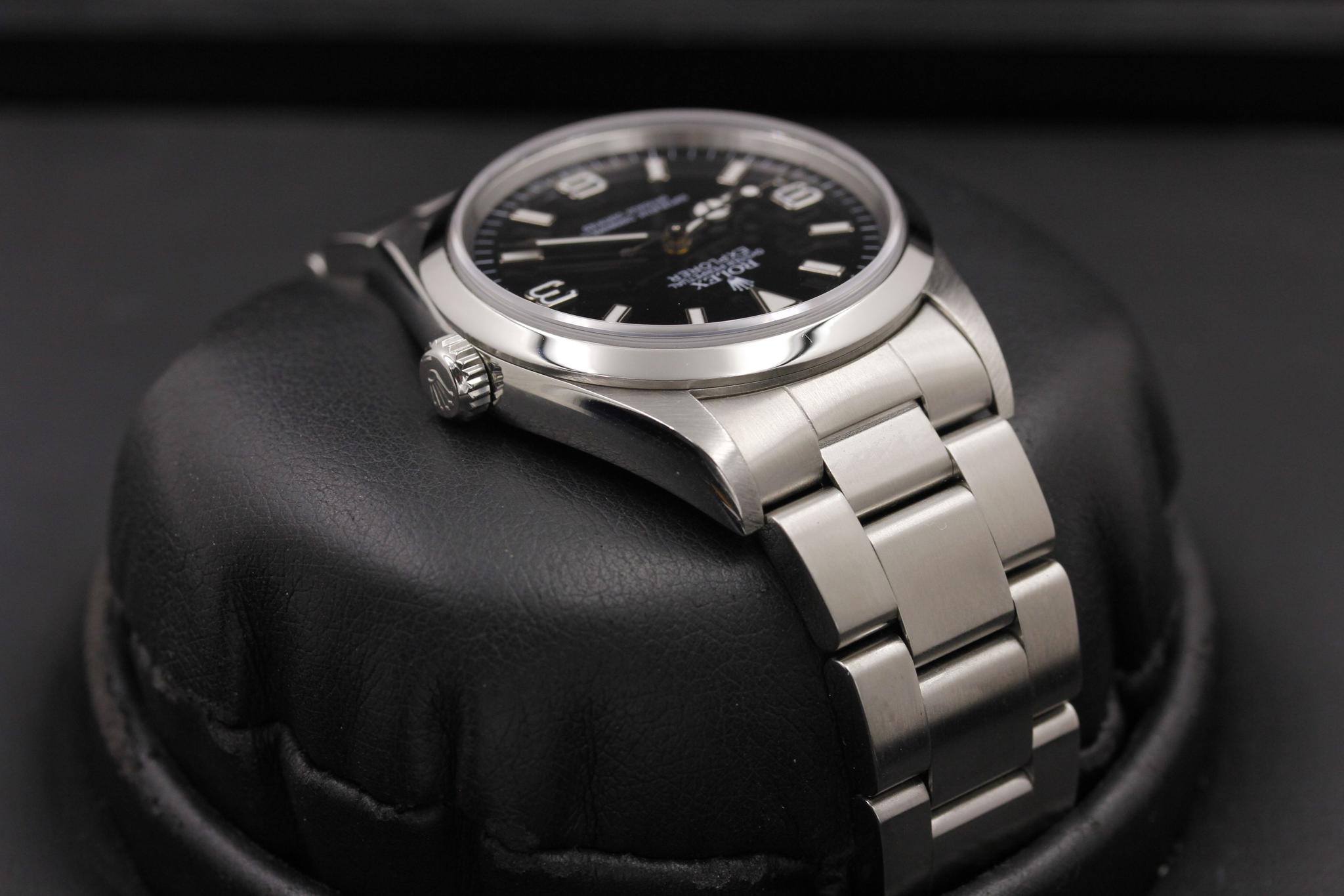 Watch Image 4