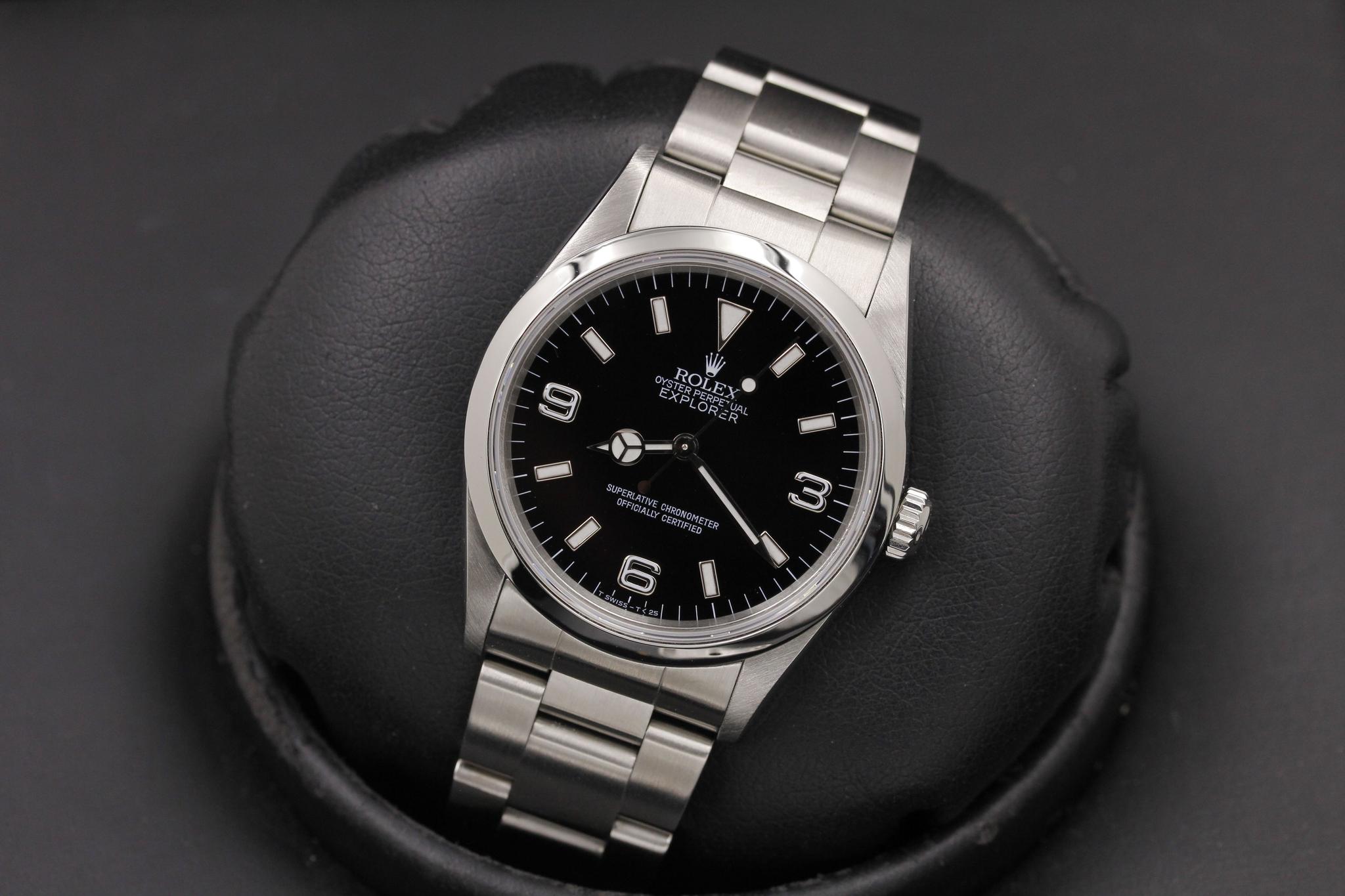 Watch Image 11