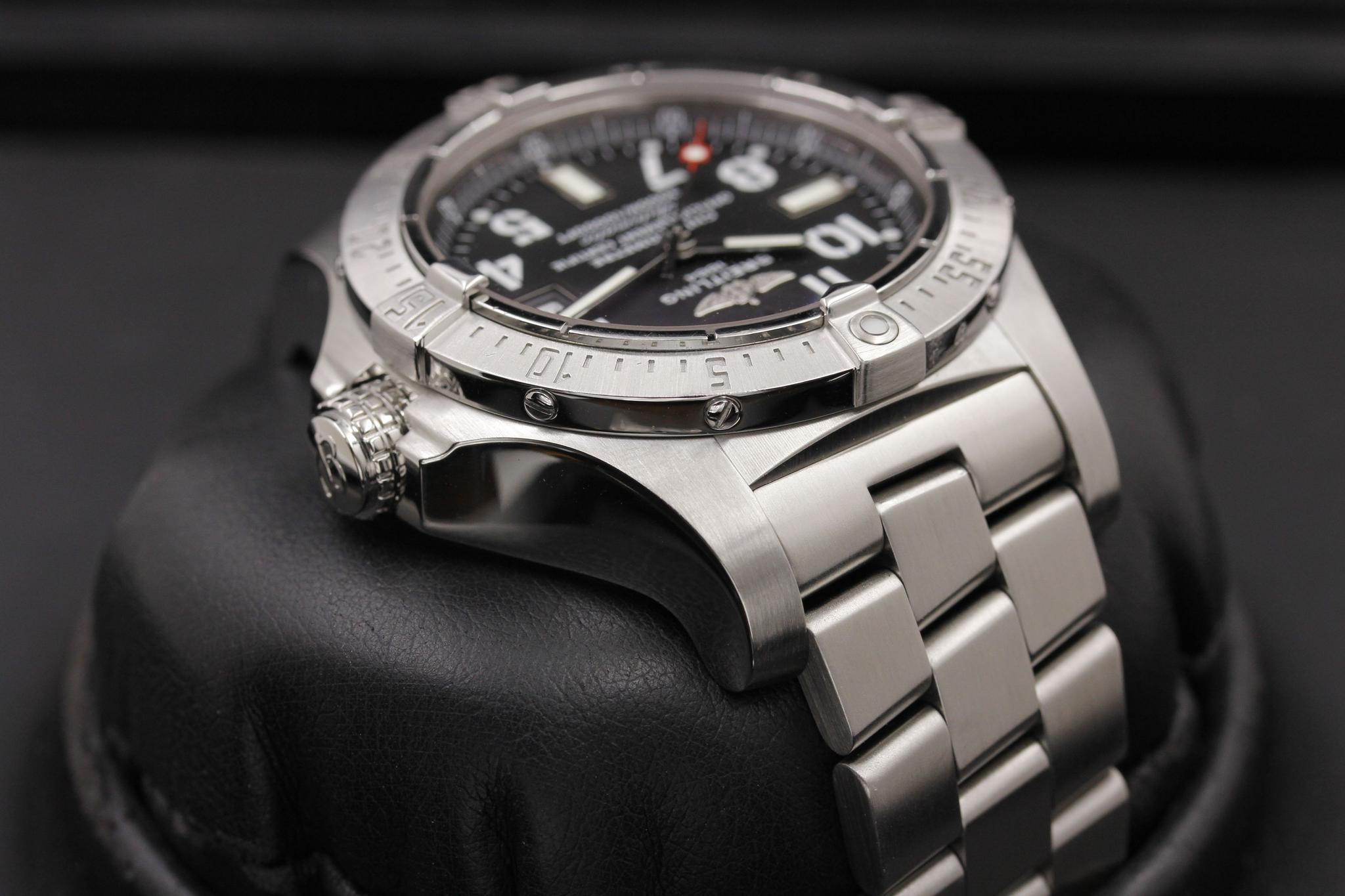 Watch Image 3