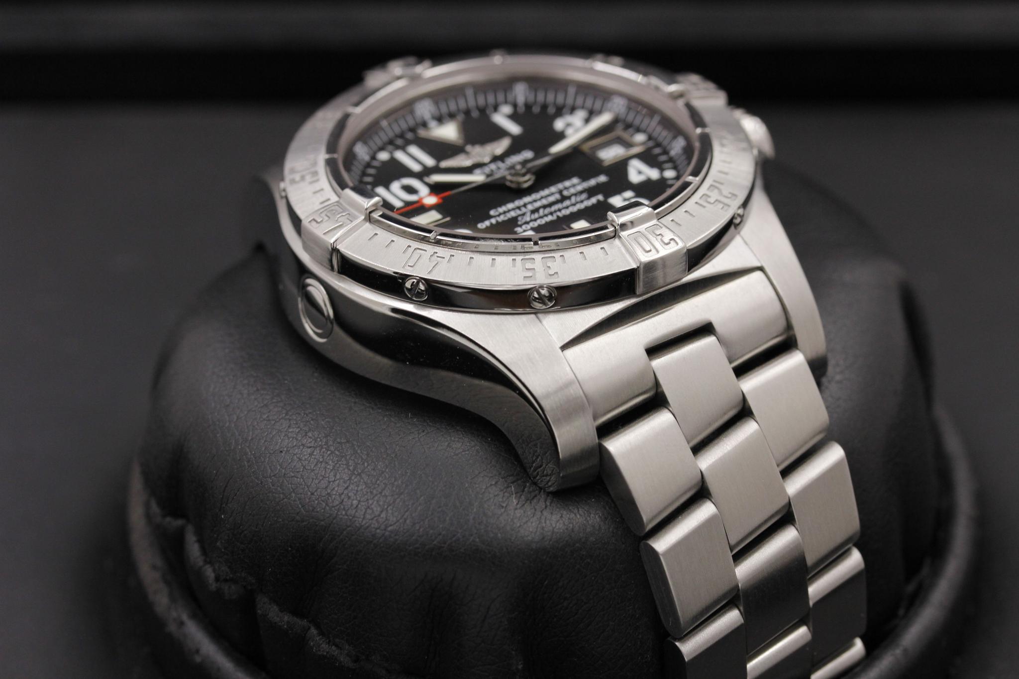 Watch Image 5