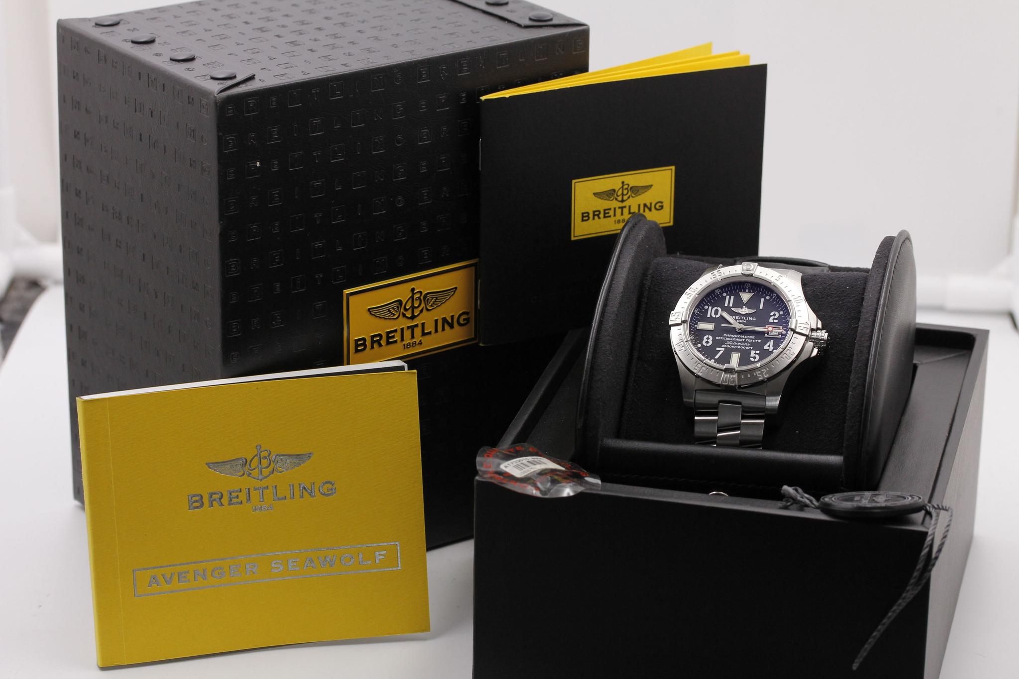Watch Image 10