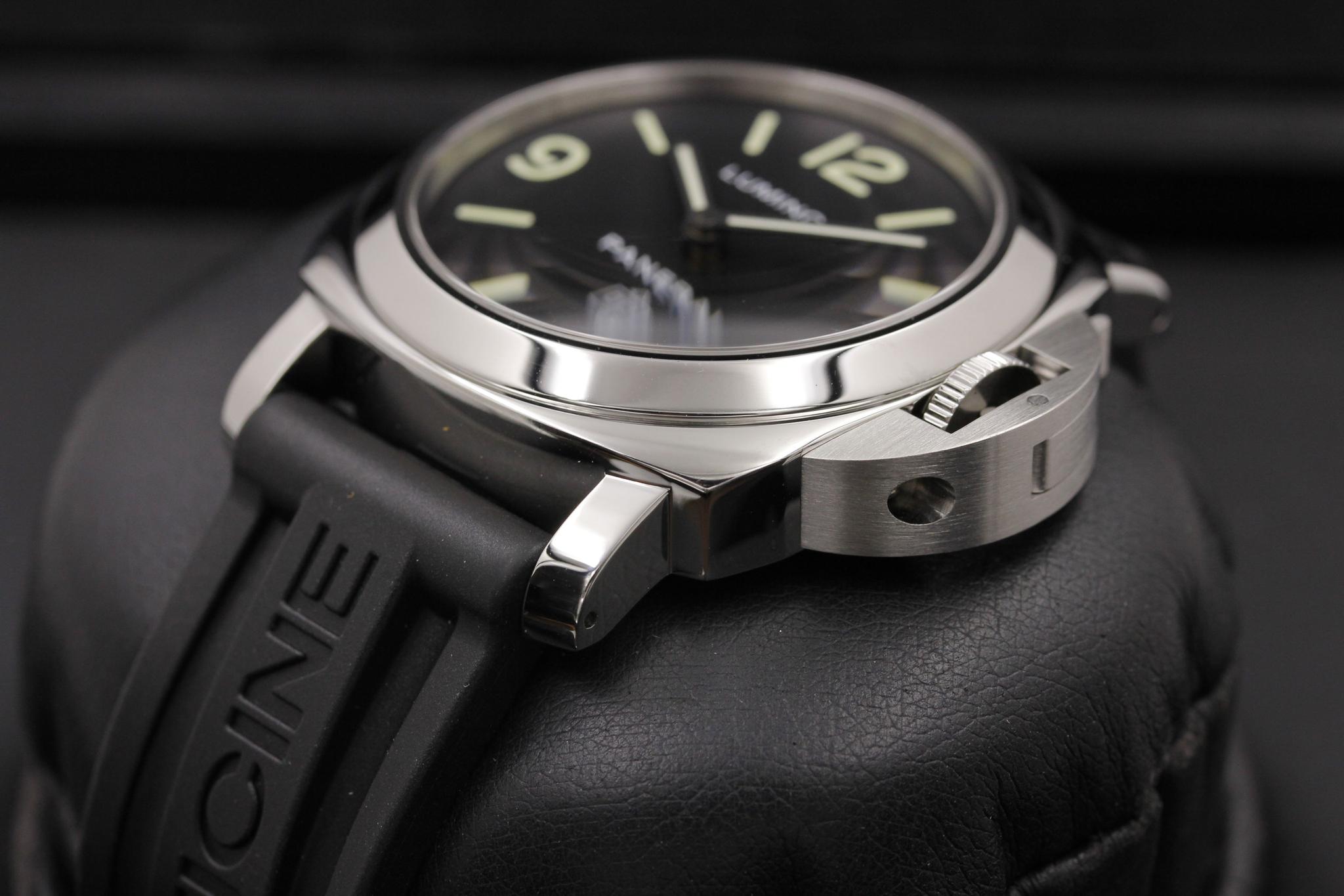 Watch Image 4