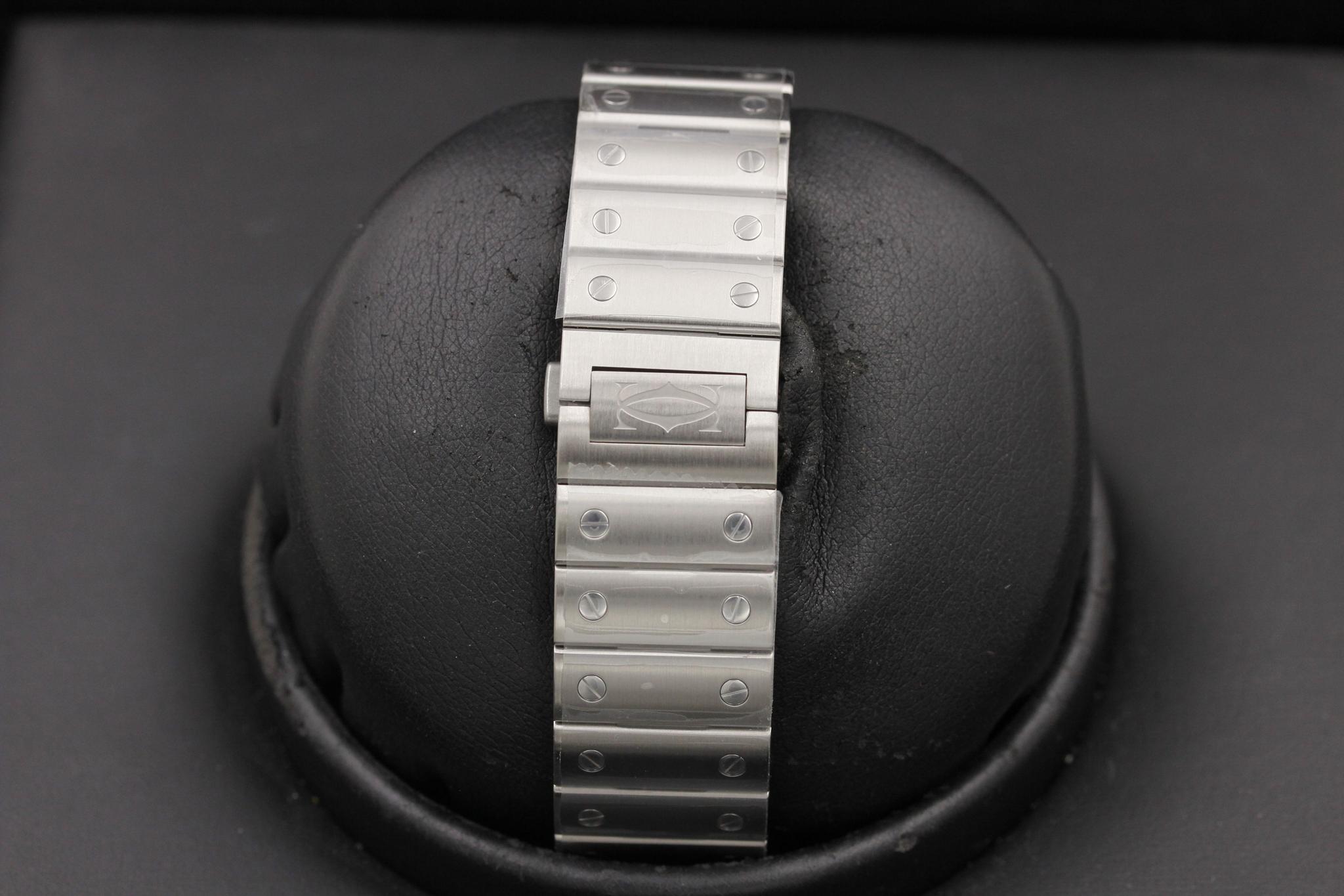 Watch Image 8