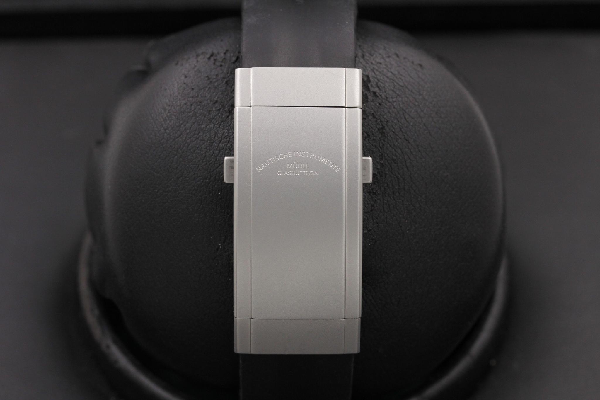 Watch Image 8