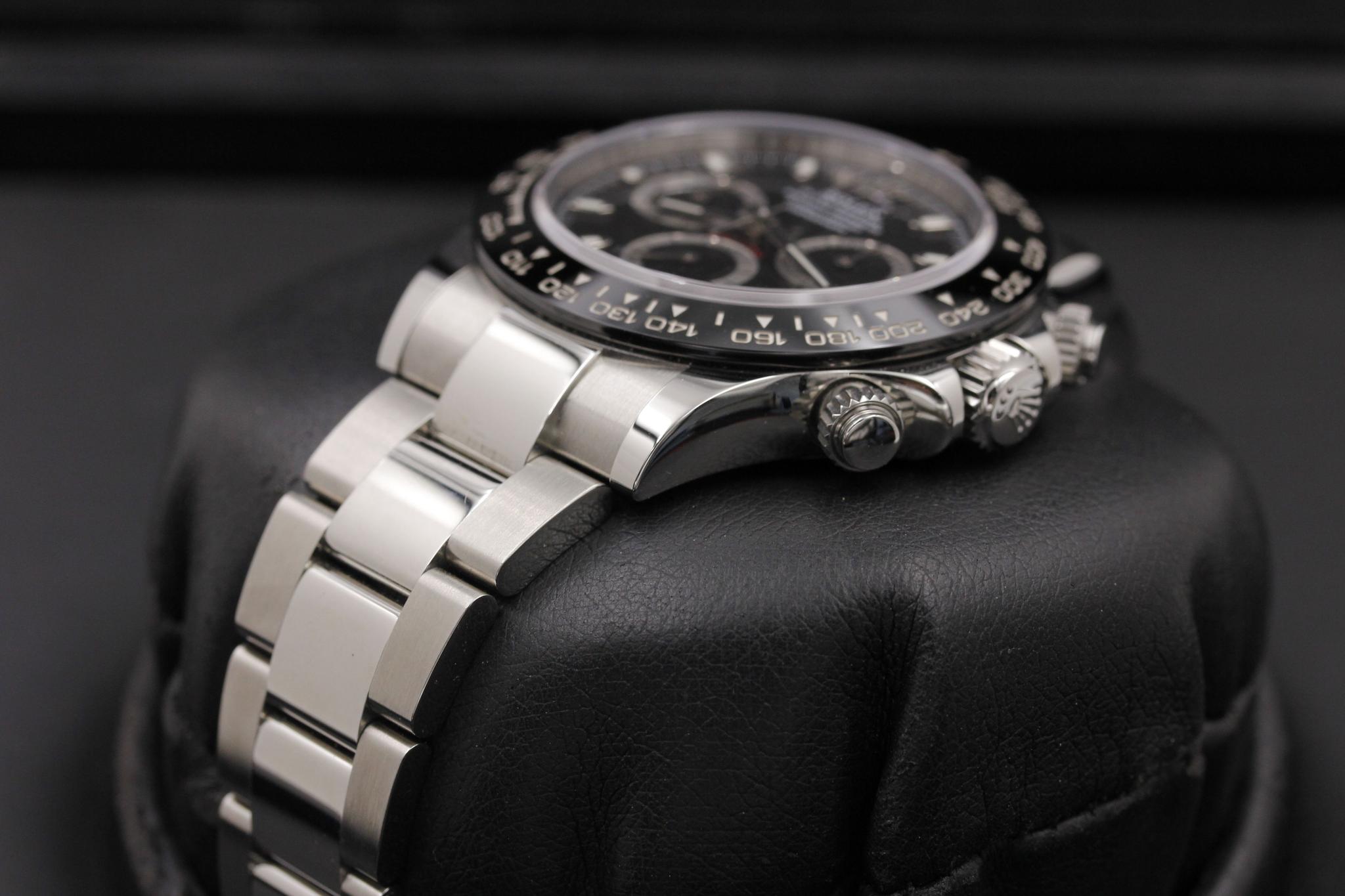 Watch Image 2