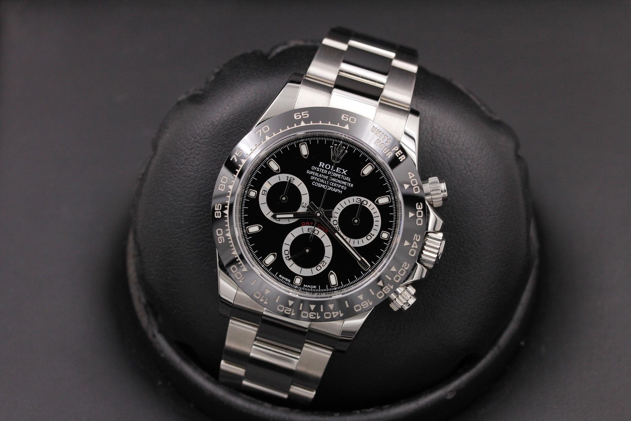 Watch Image 10