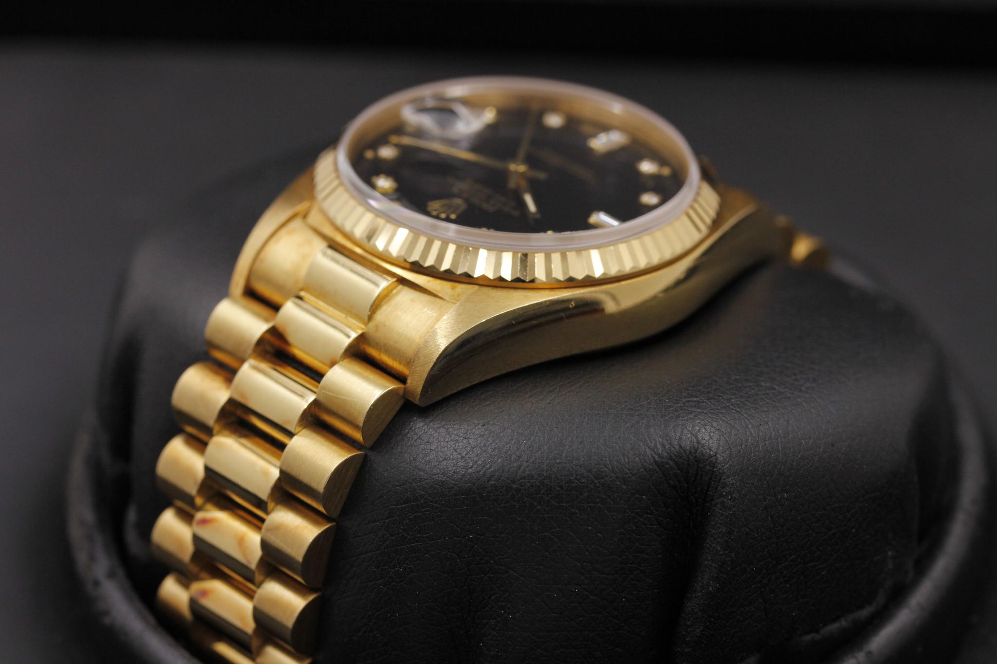 Watch Image 5
