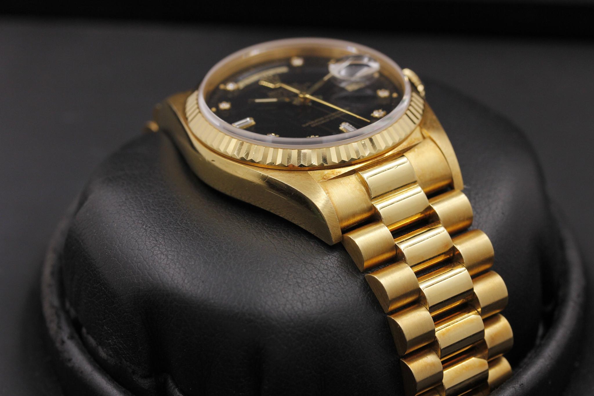 Watch Image 6
