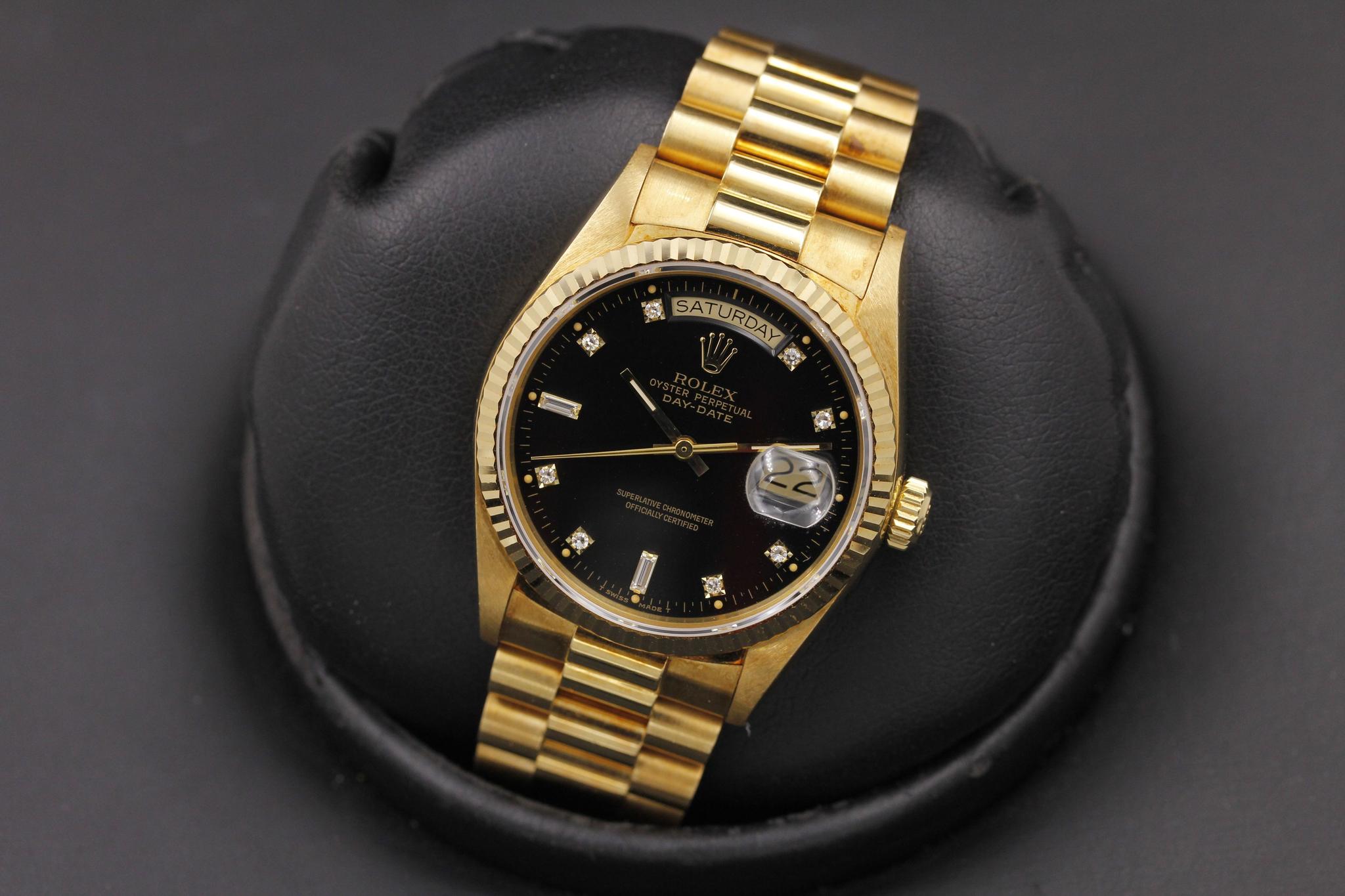 Watch Image 14