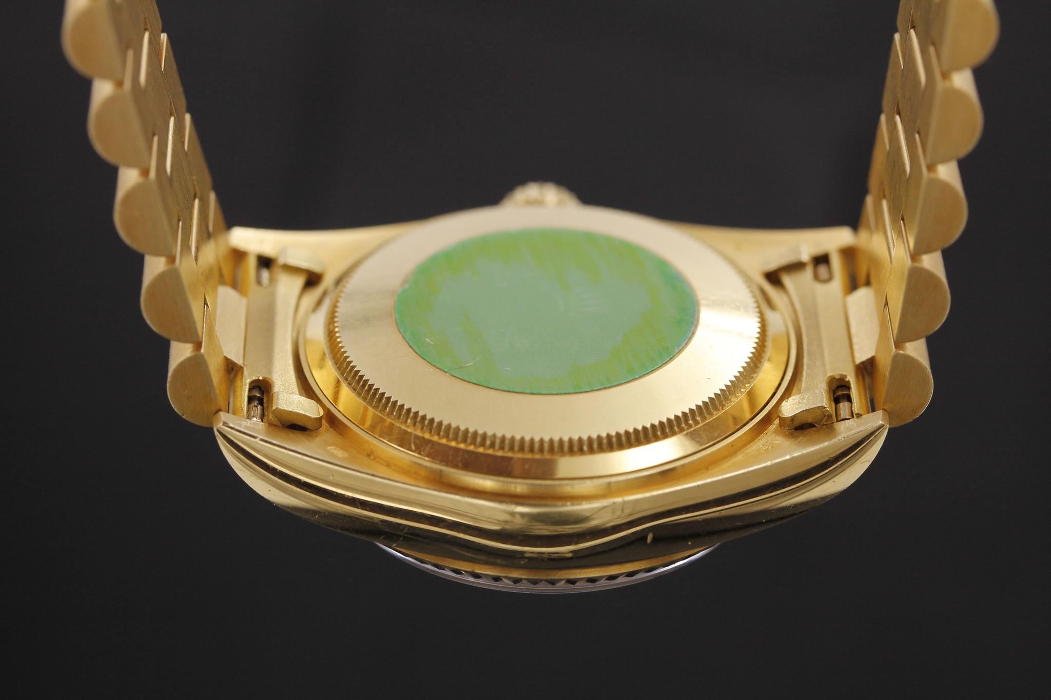 Watch Image 7