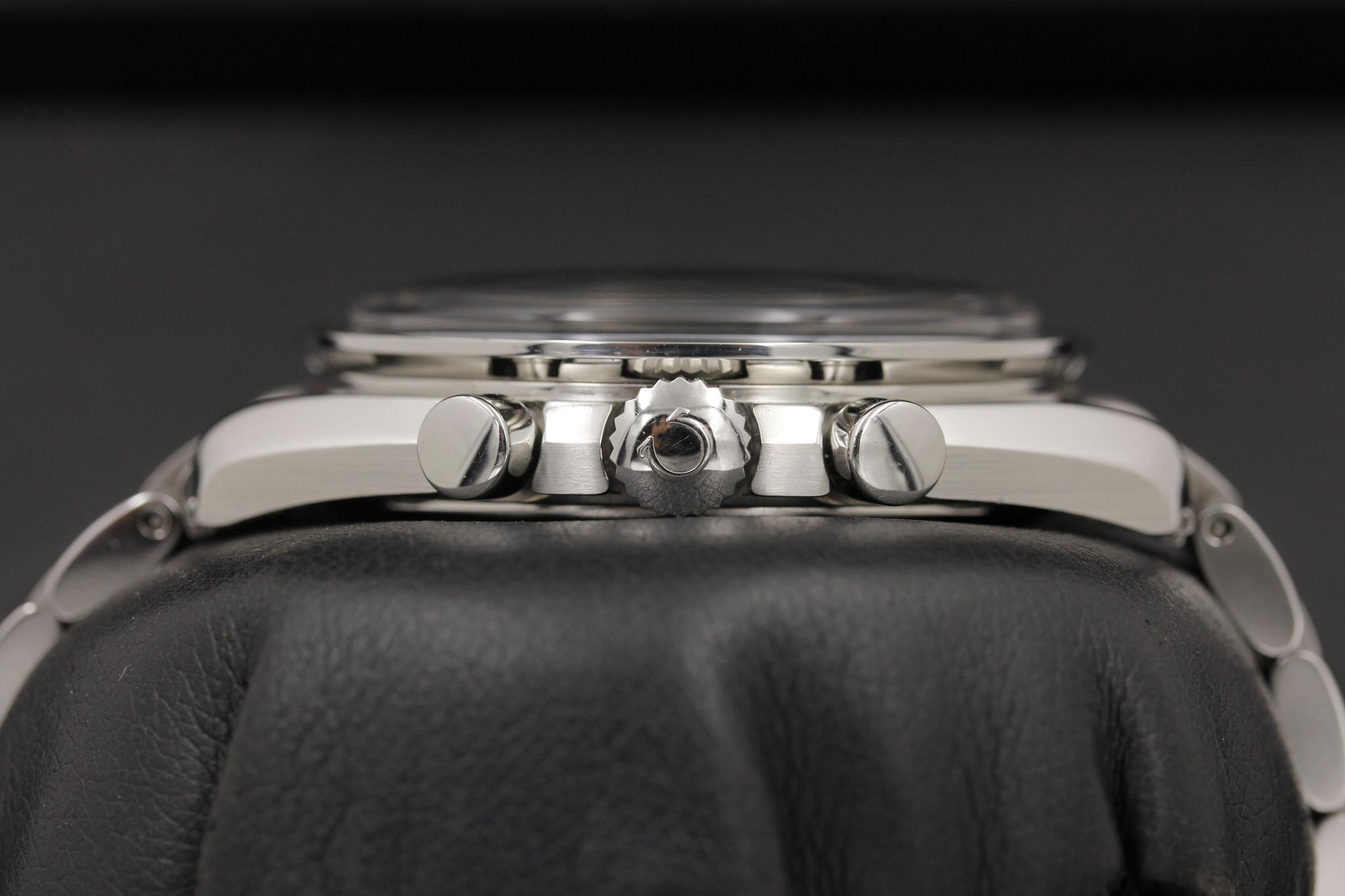 Watch Image 3