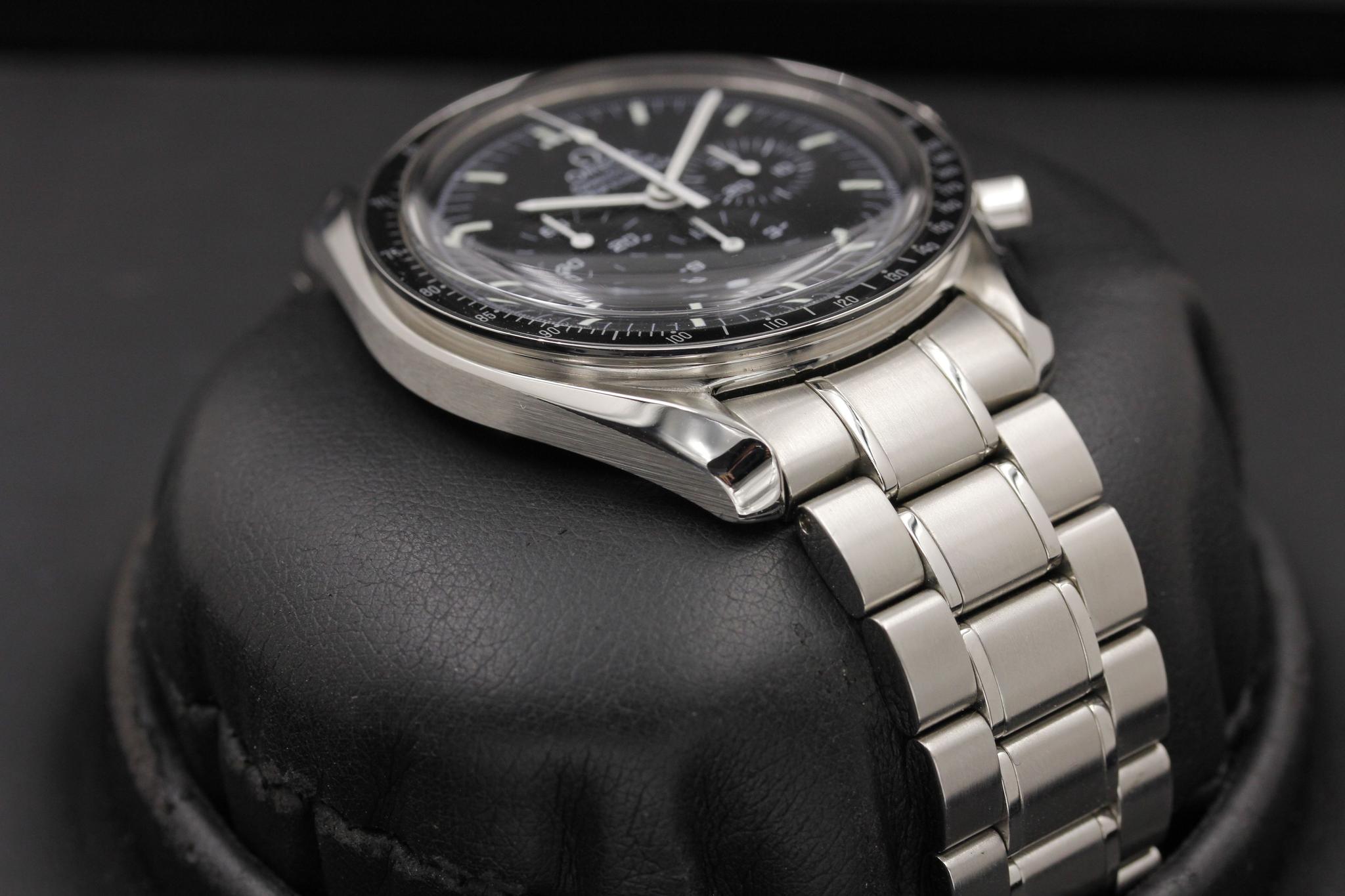Watch Image 6