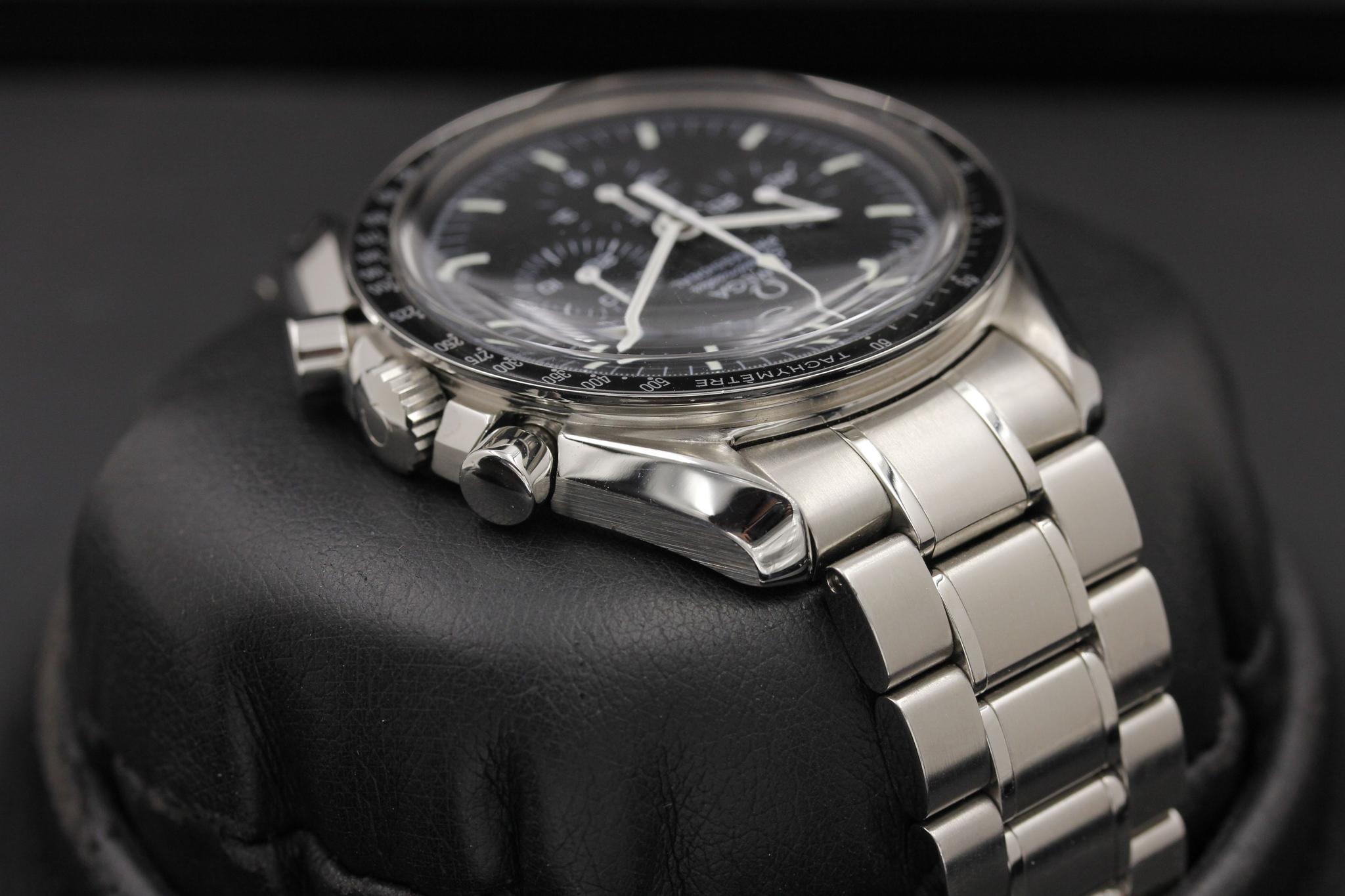 Watch Image 4