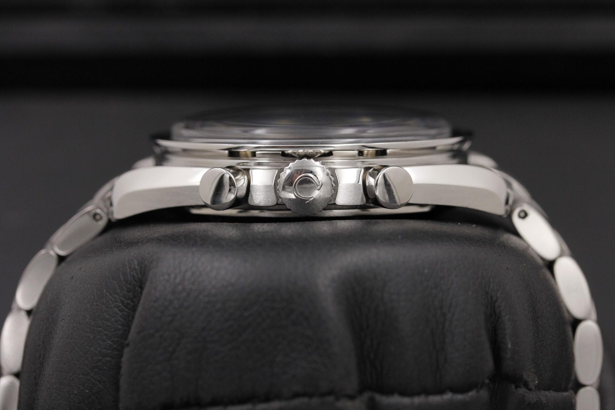 Watch Image 3