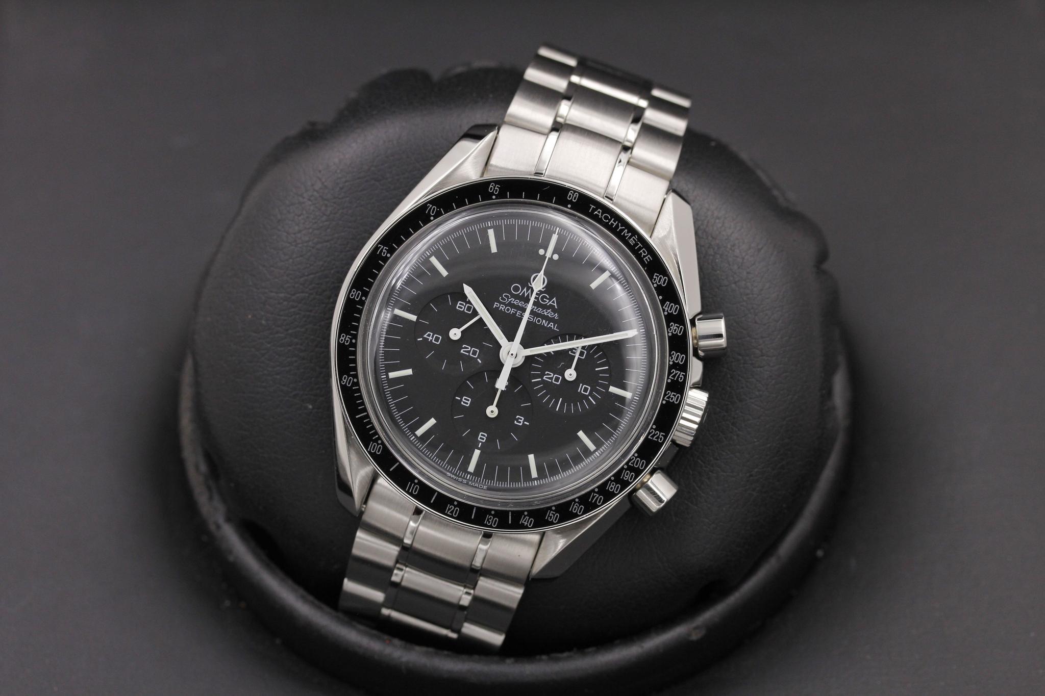 Watch Image 10