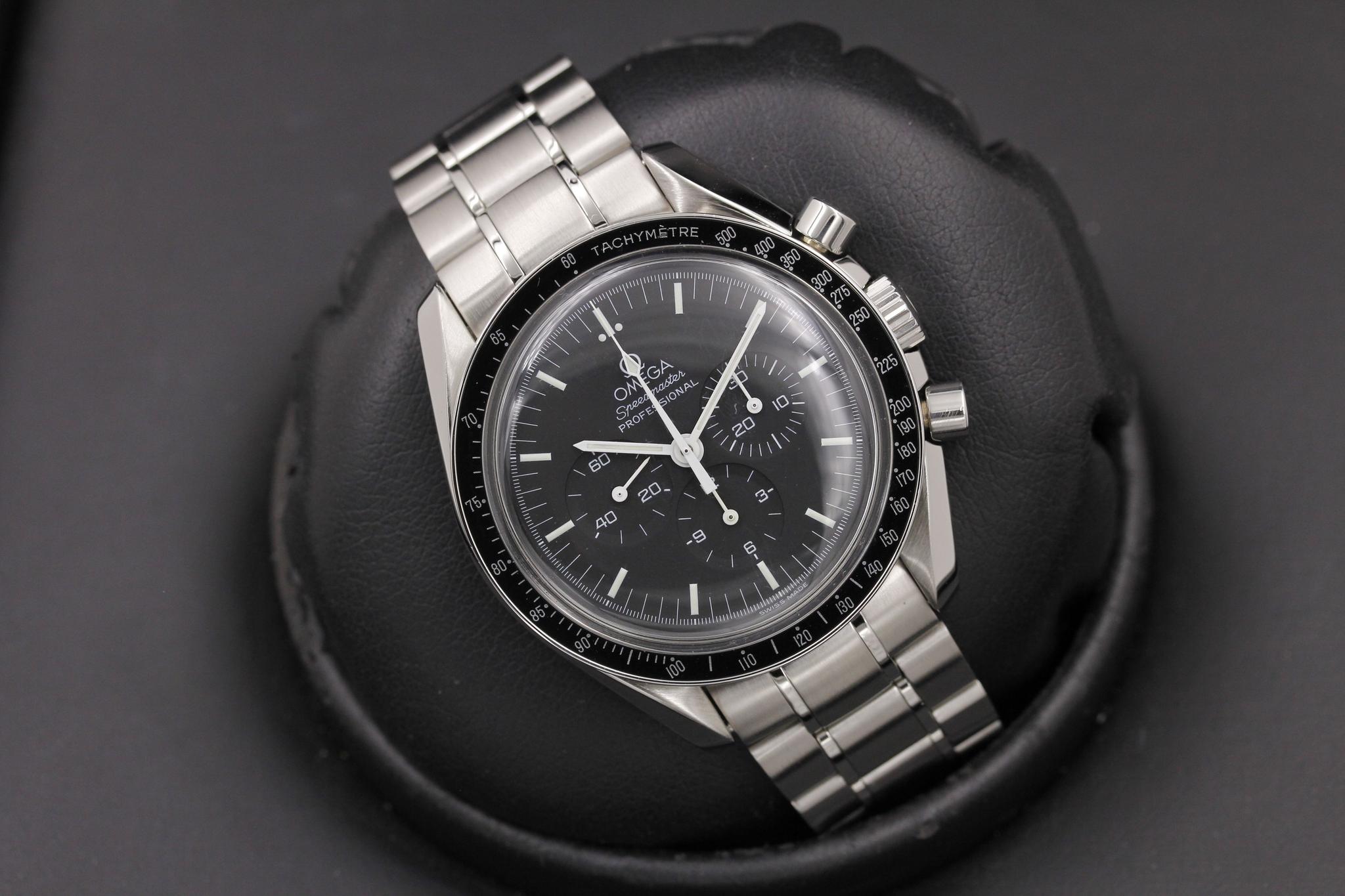 Watch Image 9