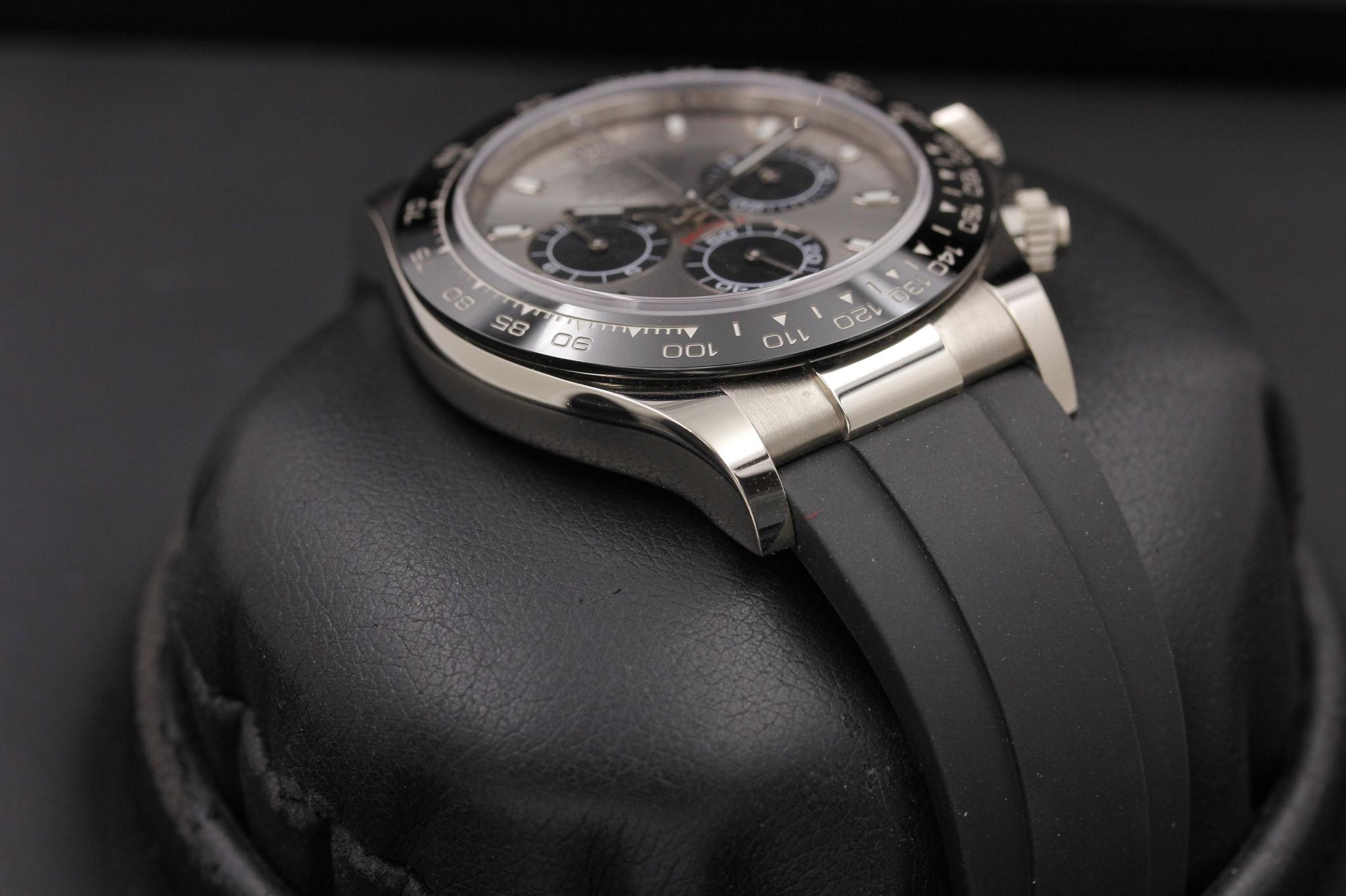 Watch Image 6