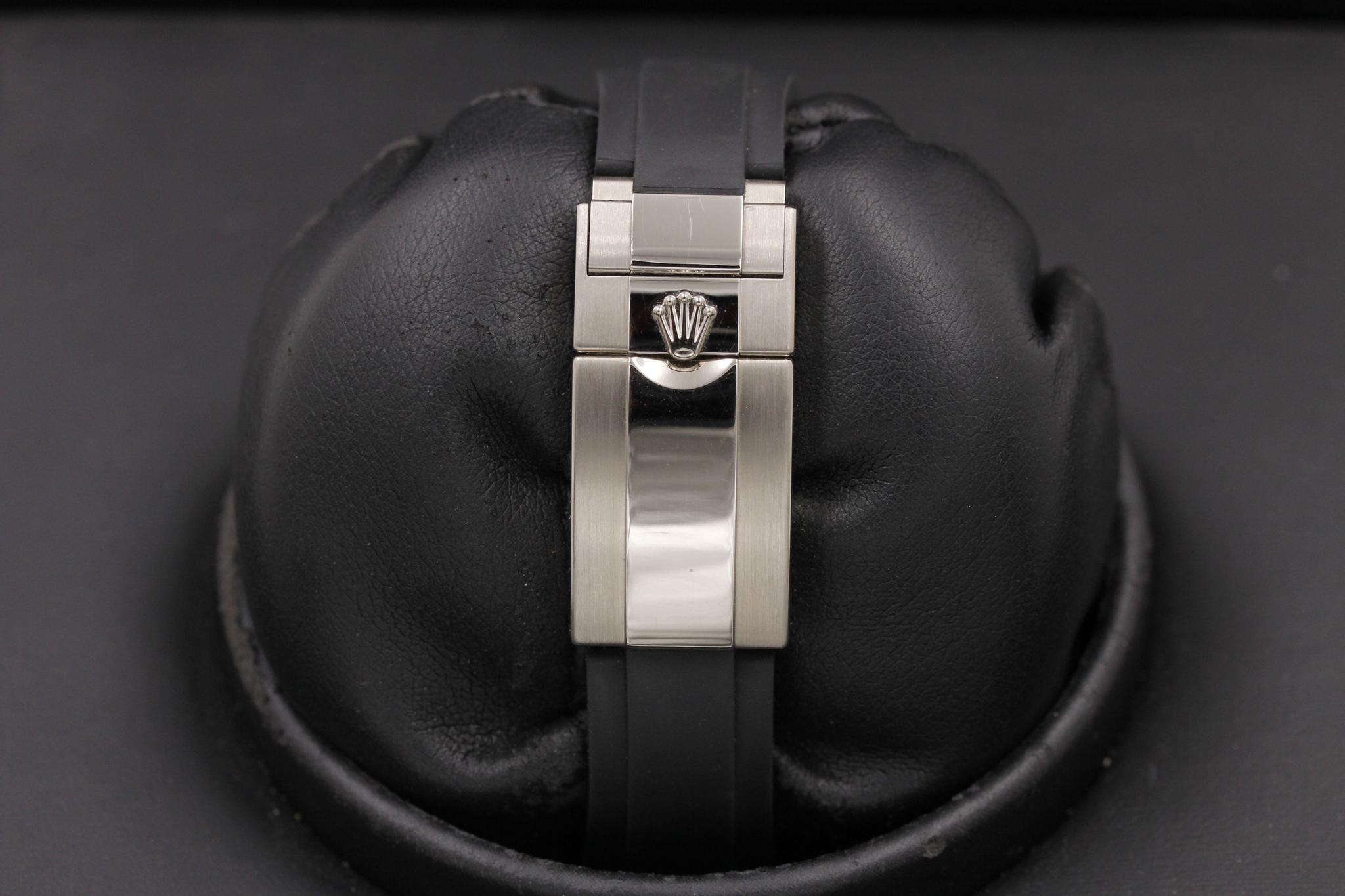 Watch Image 8
