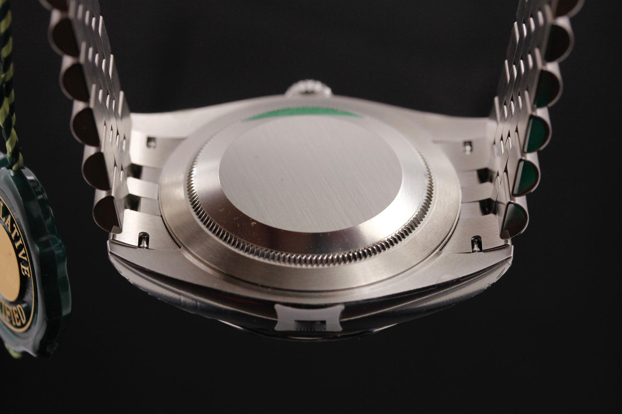 Watch Image 7