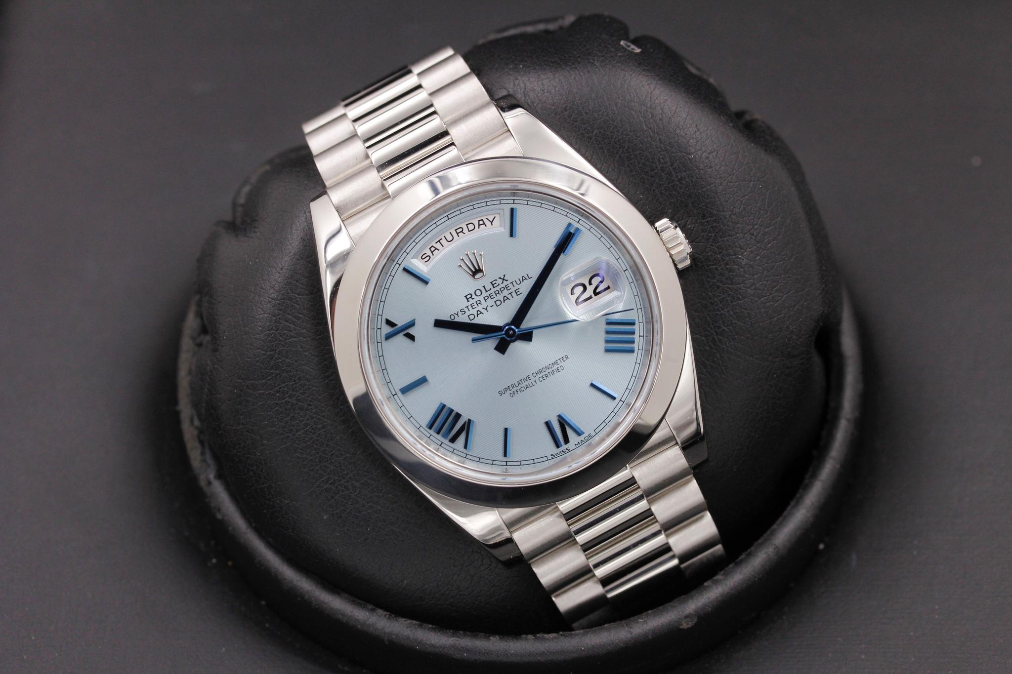 Watch Image 10