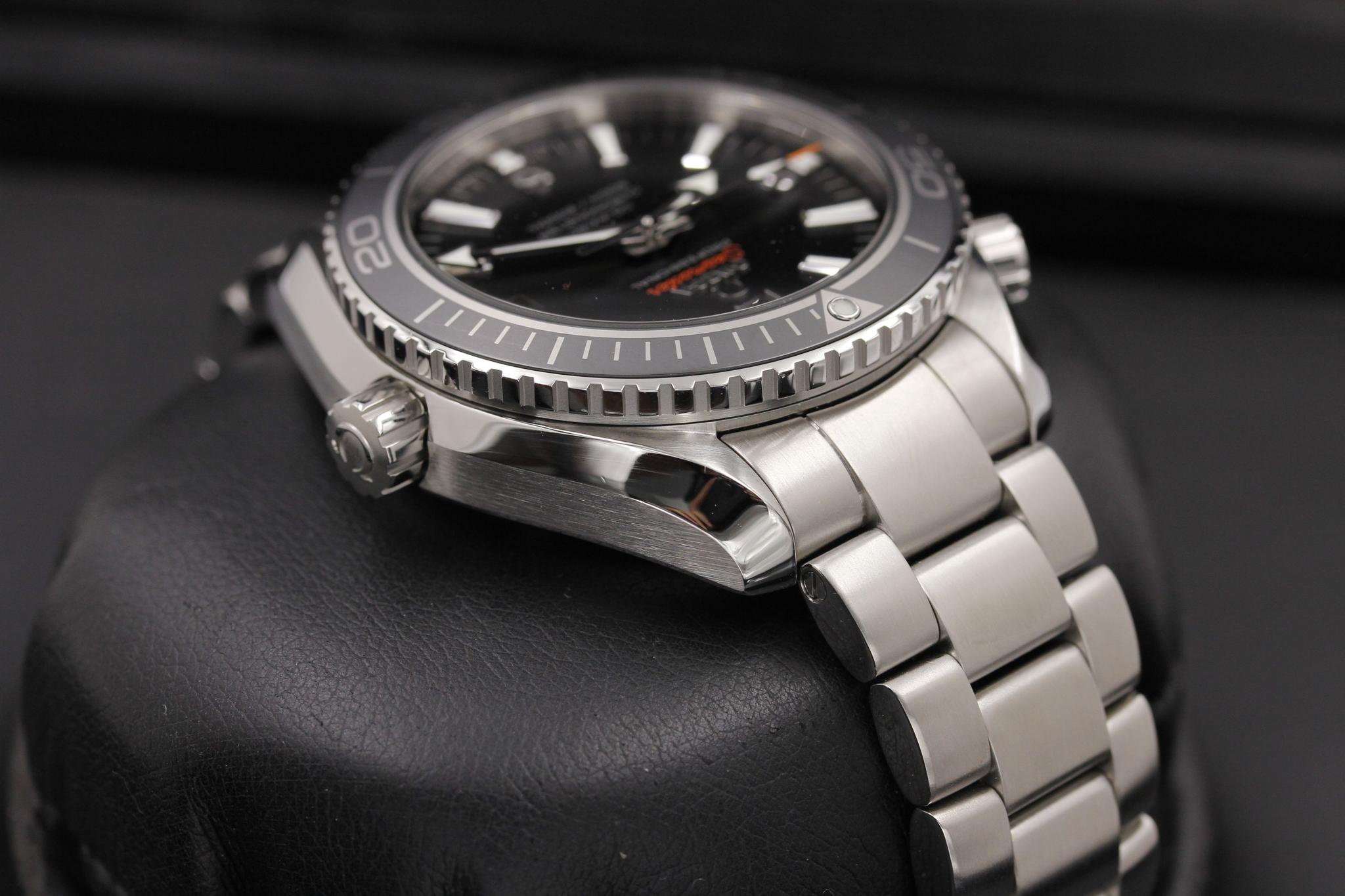 Watch Image 4