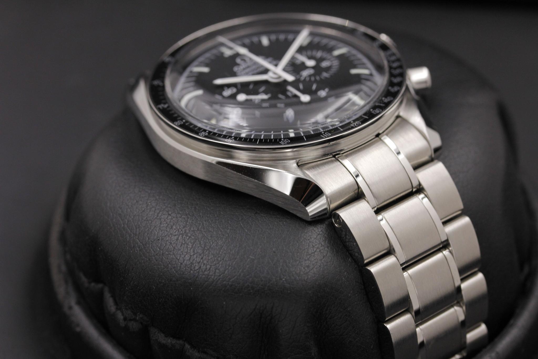 Watch Image 6