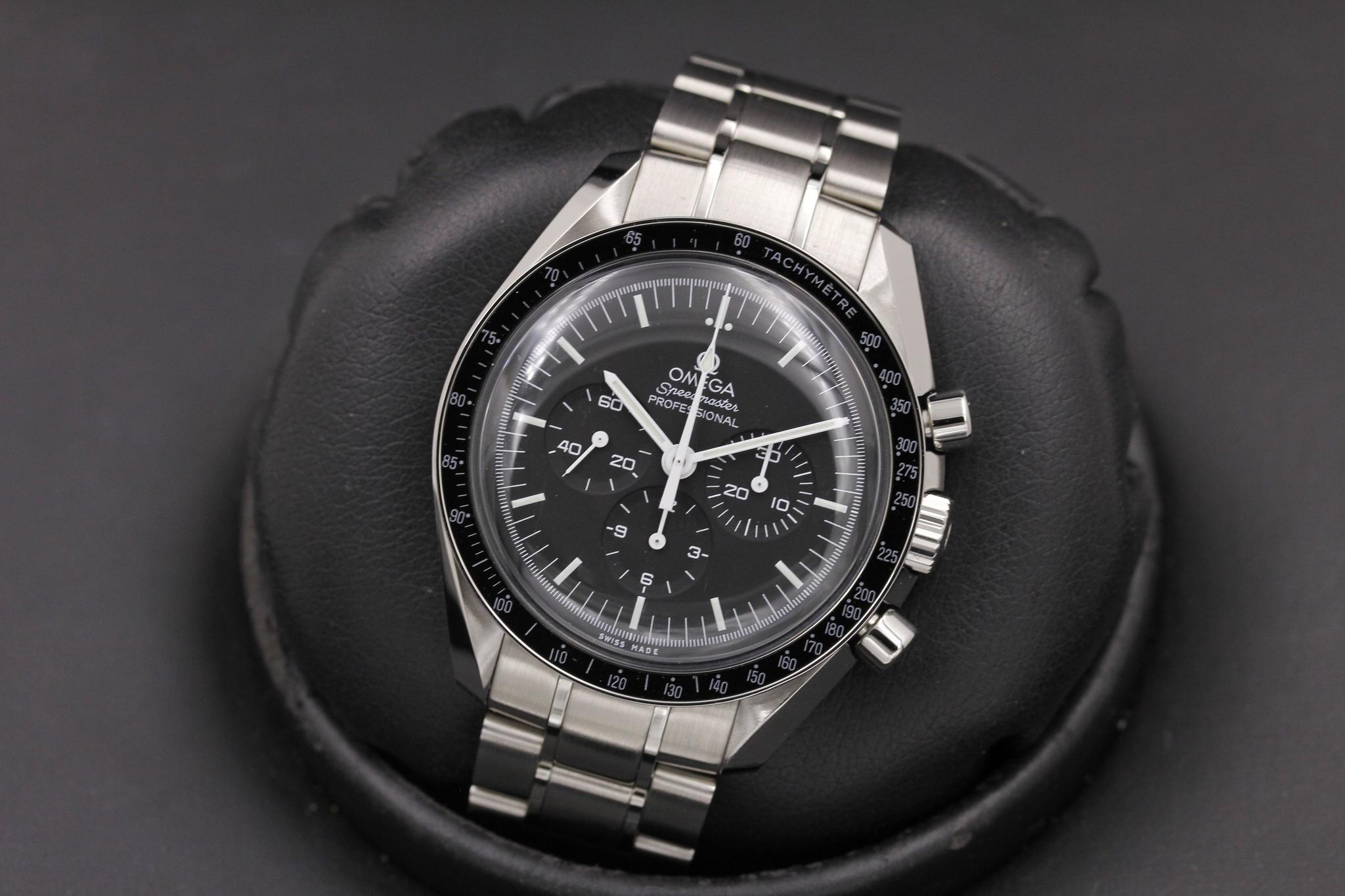 Watch Image 10