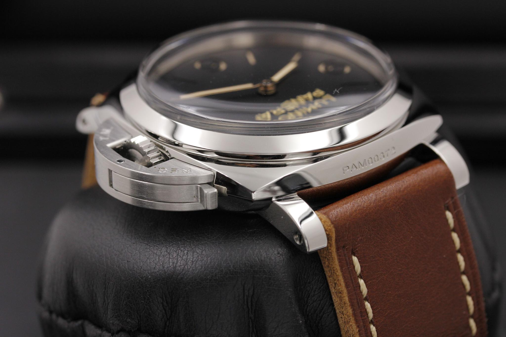 Watch Image 4