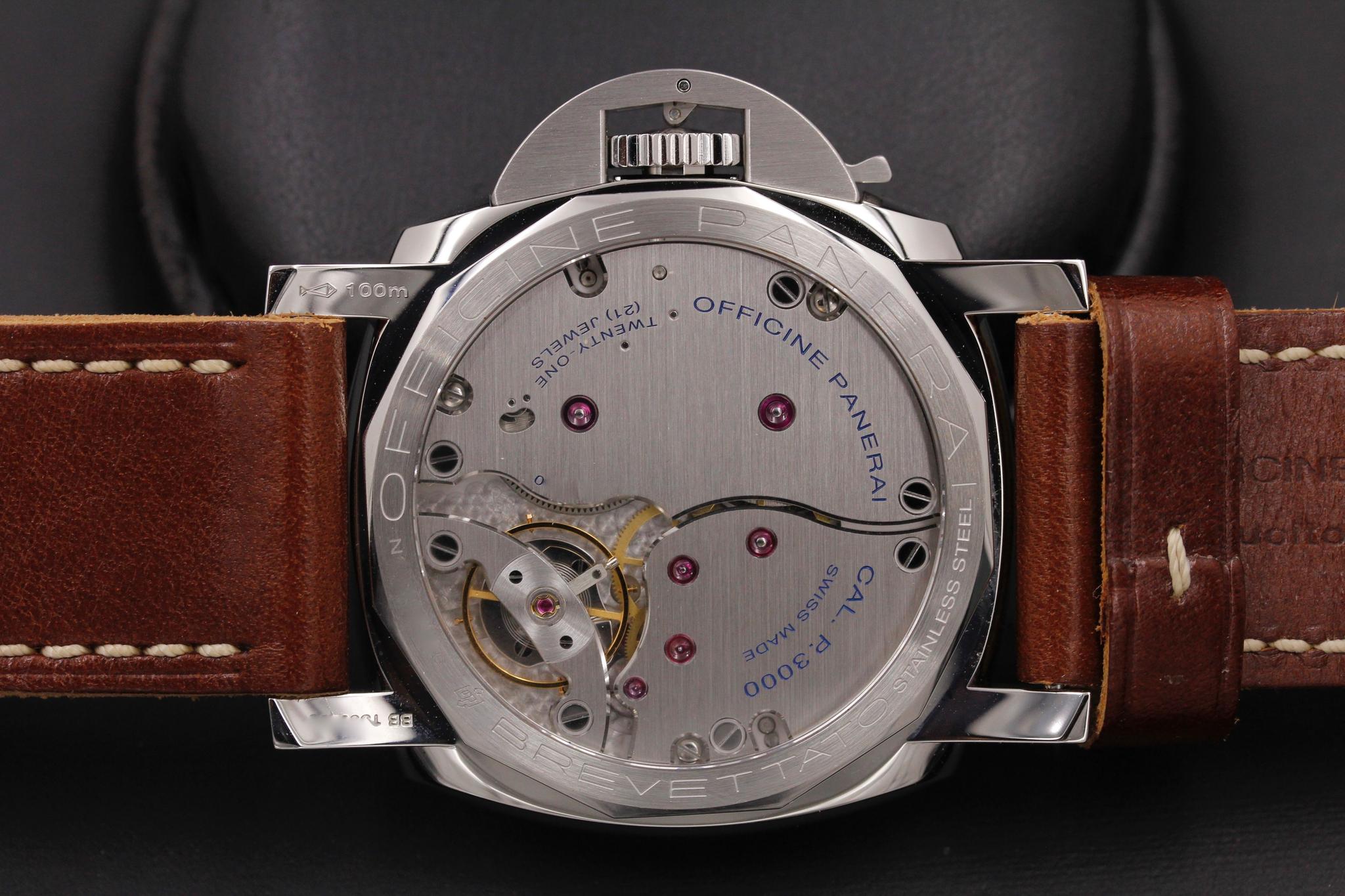 Watch Image 7