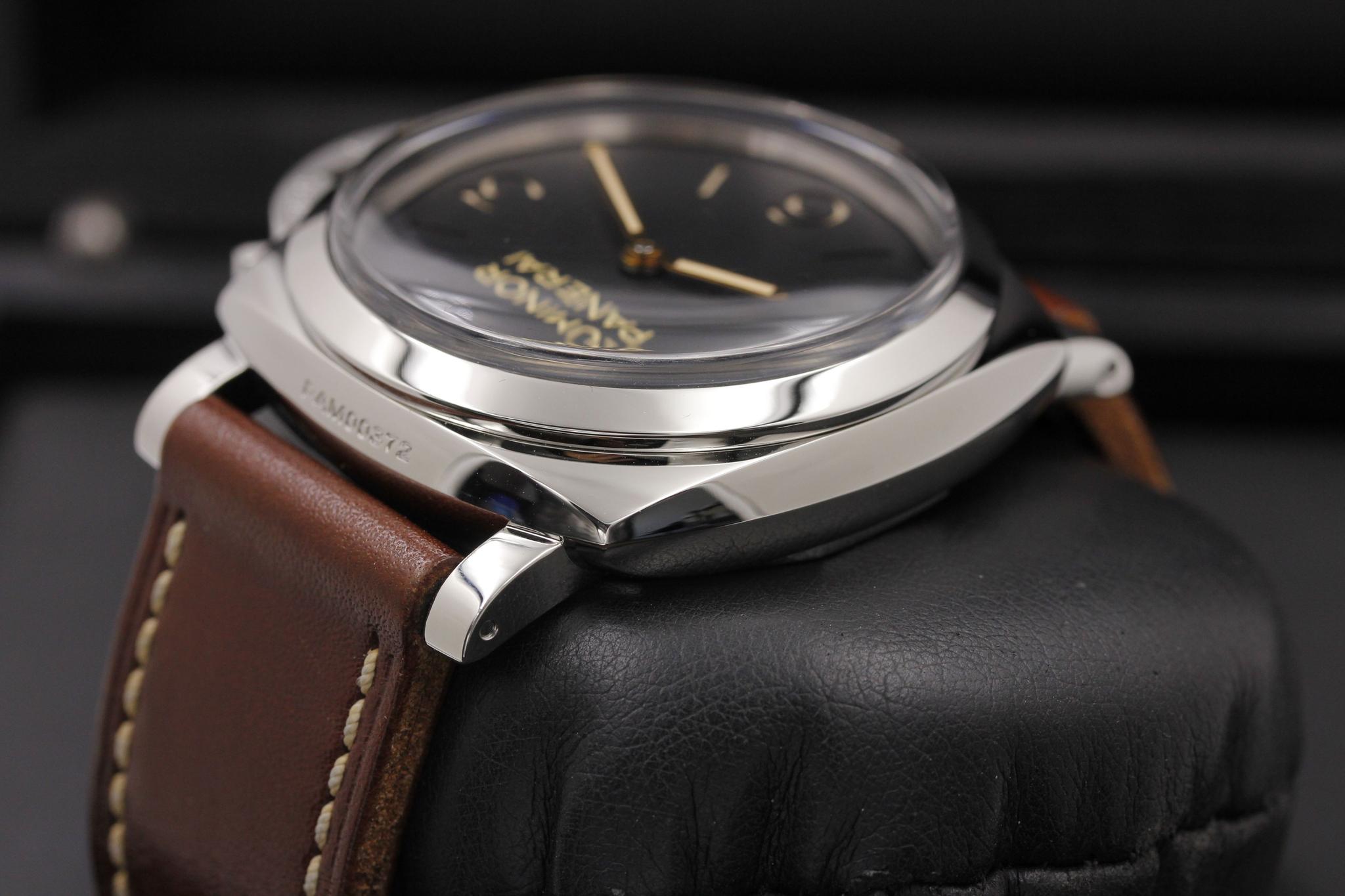 Watch Image 6