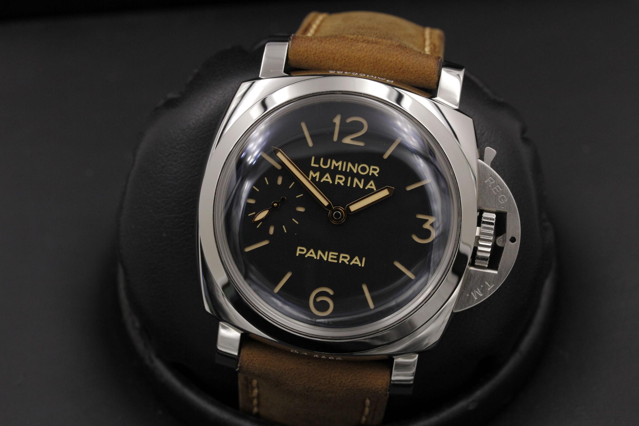 Watch Image 10