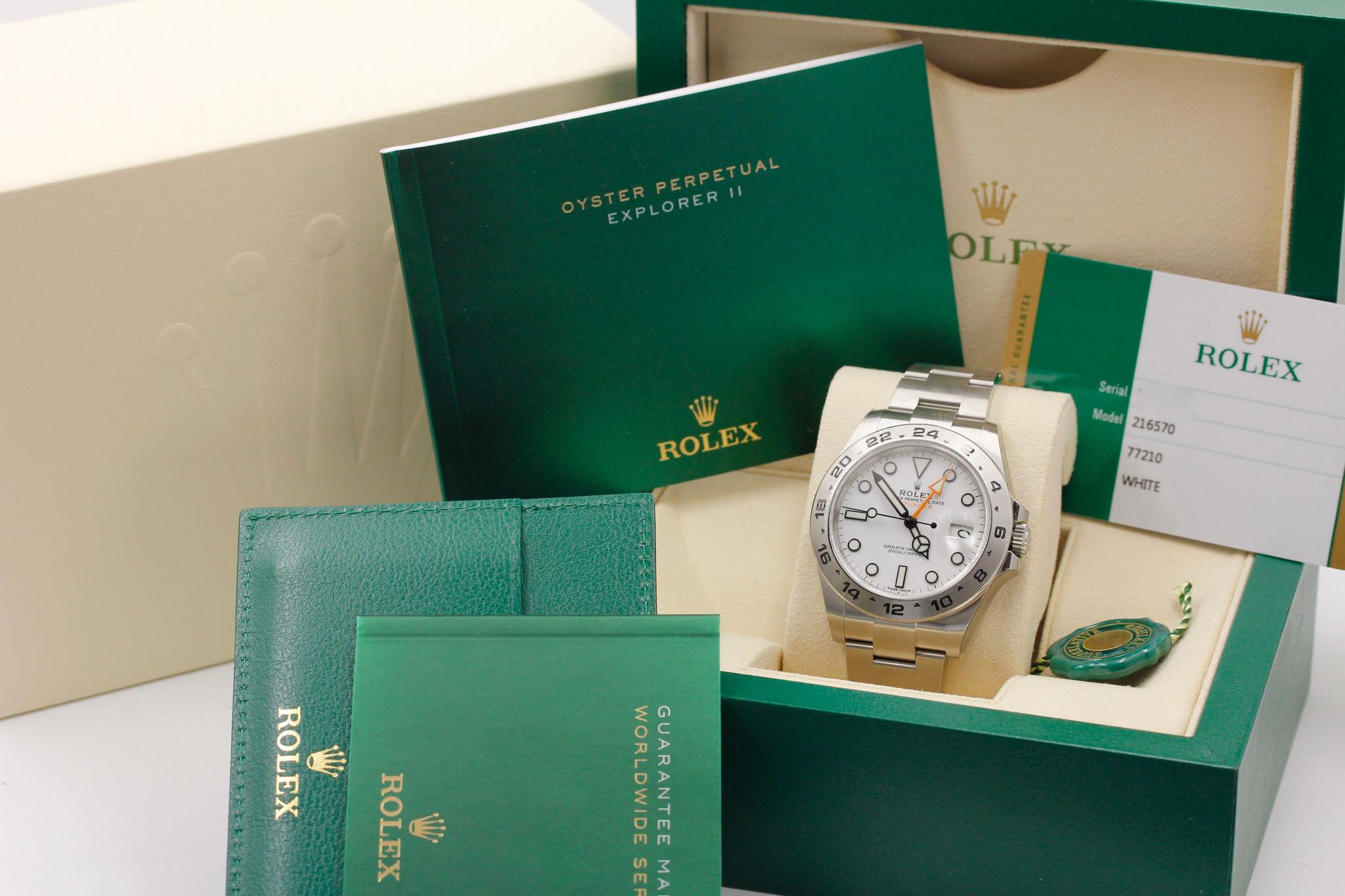 Watch Image 11