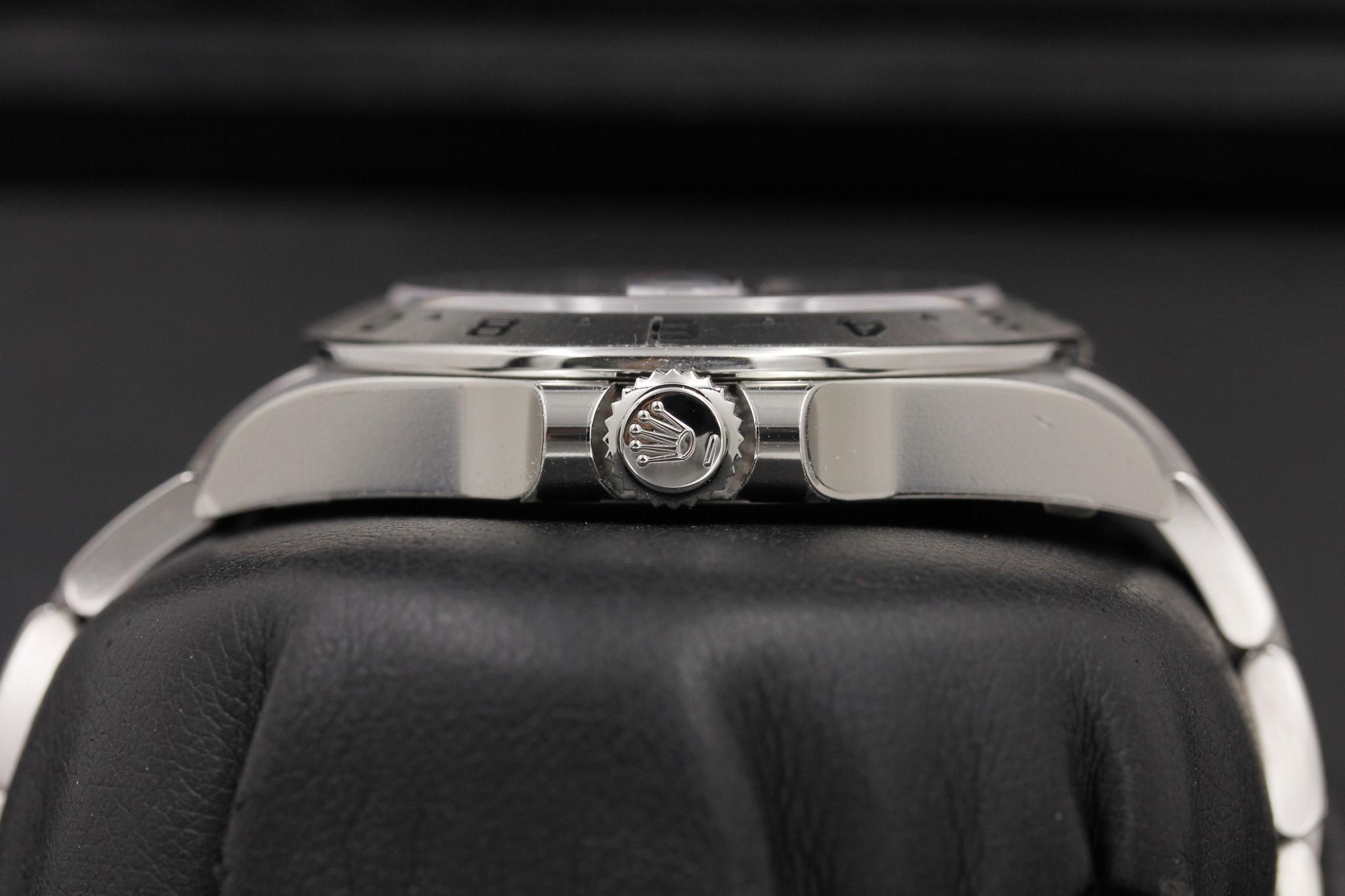 Watch Image 3