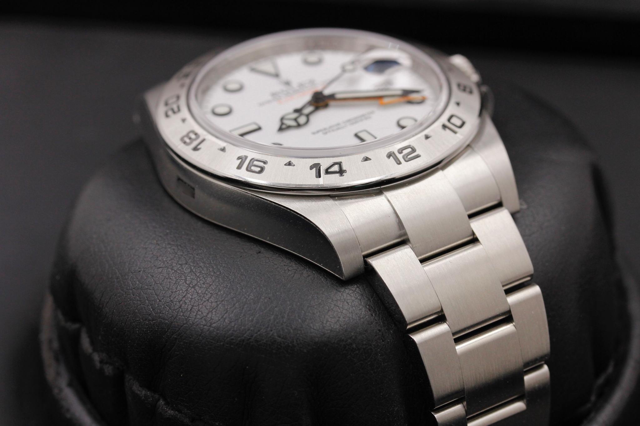 Watch Image 6