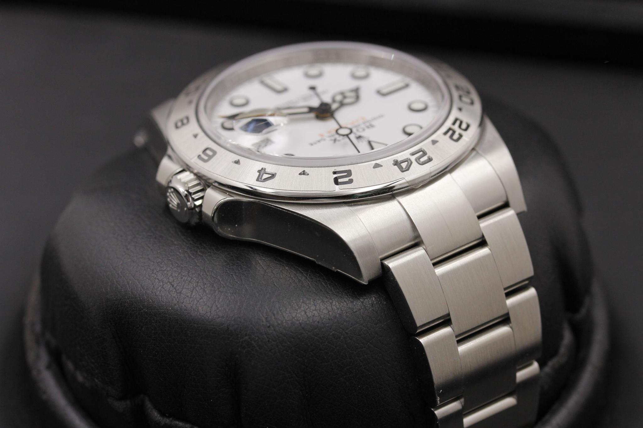 Watch Image 4