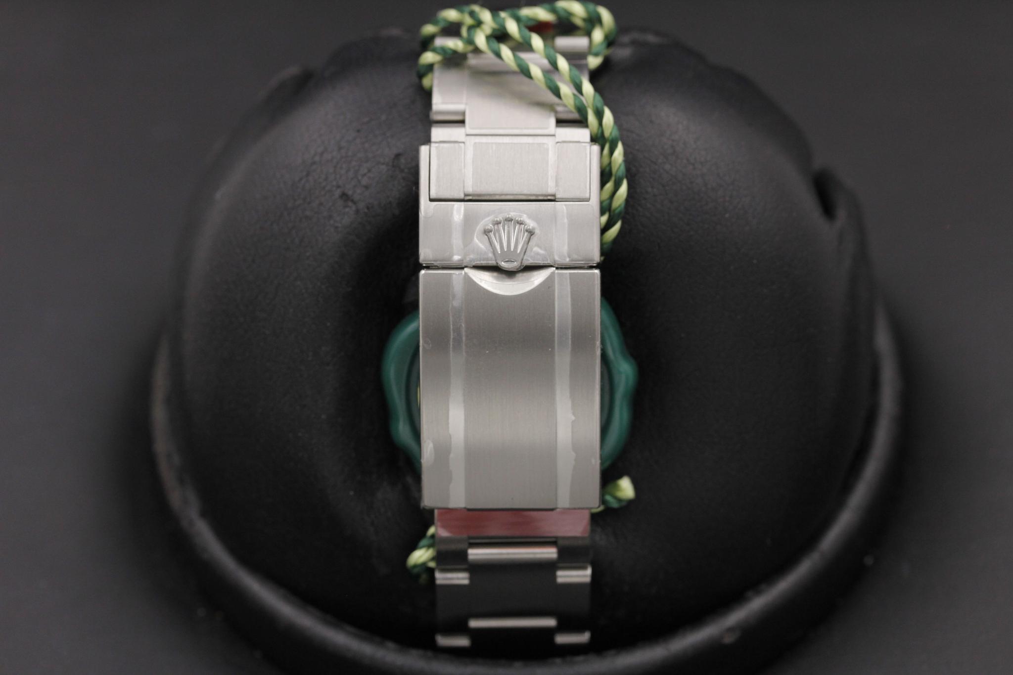 Watch Image 8