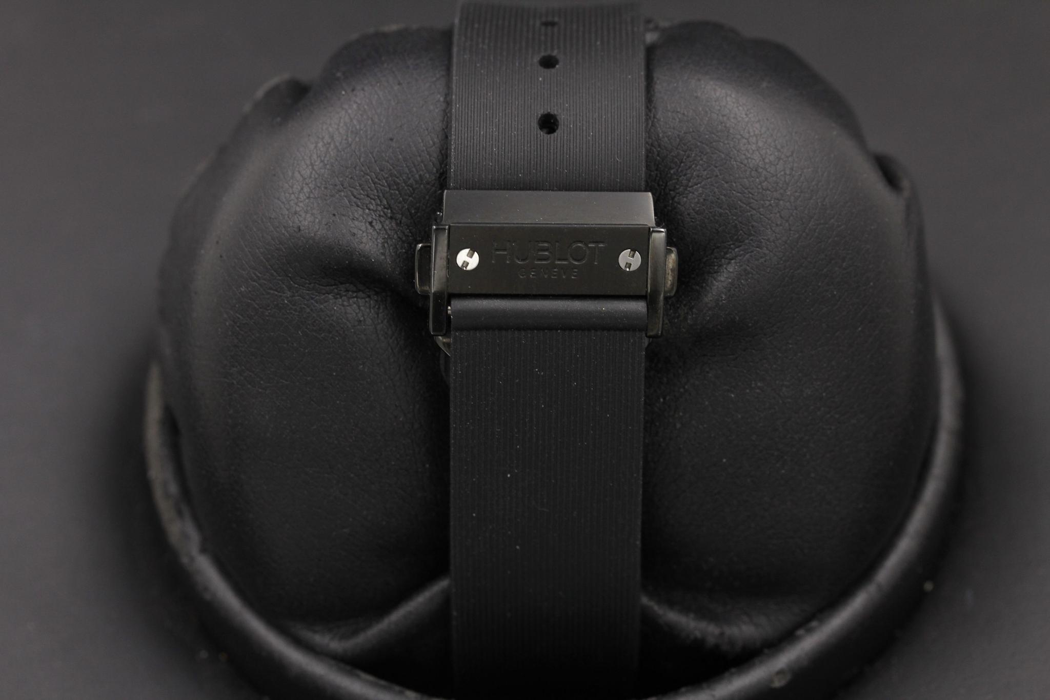 Watch Image 8