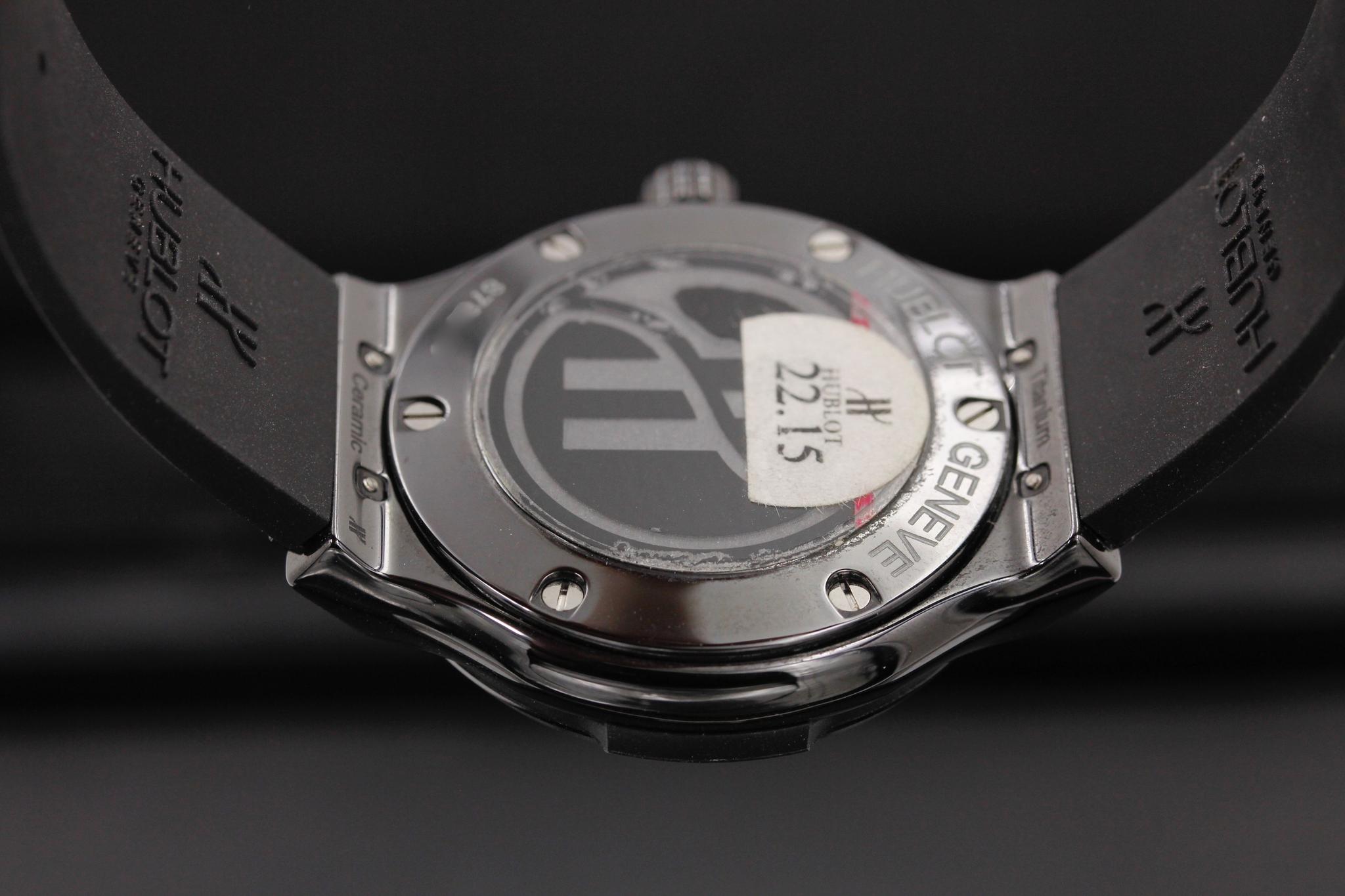 Watch Image 7