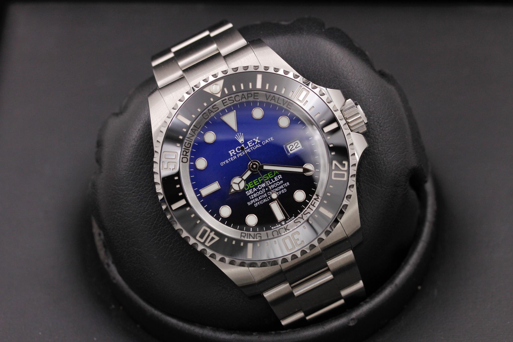 Watch Image 10