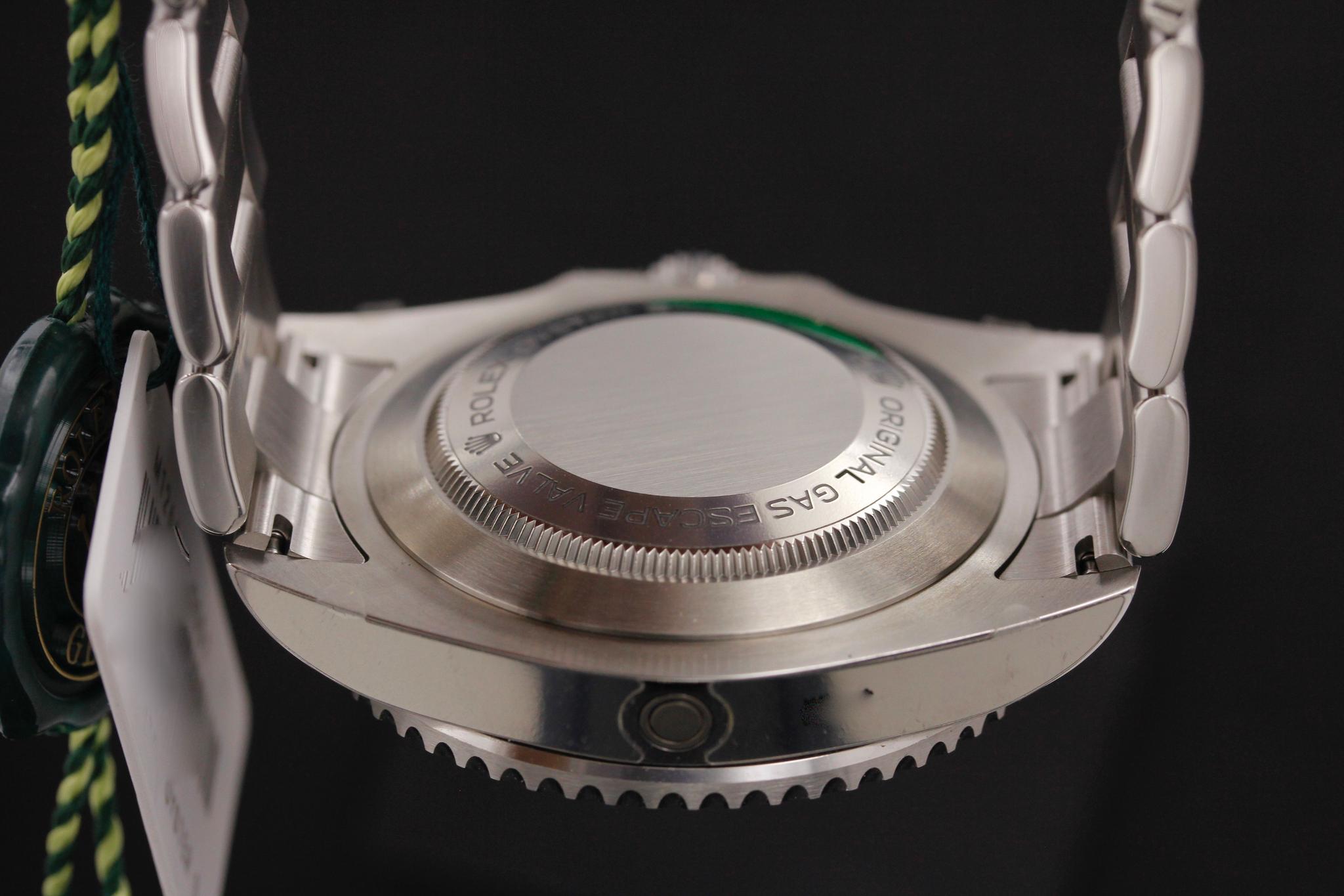 Watch Image 7