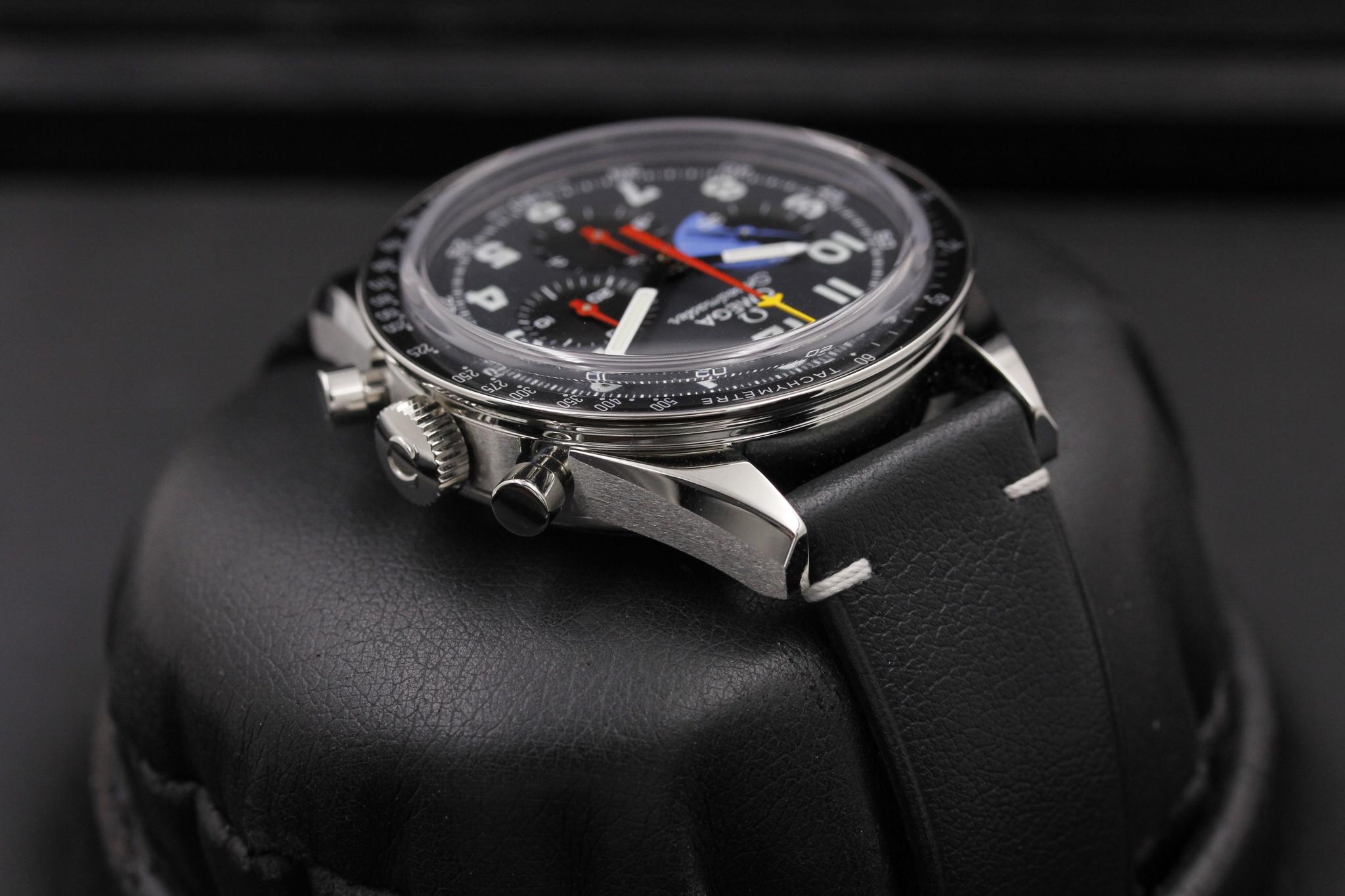 Watch Image 4