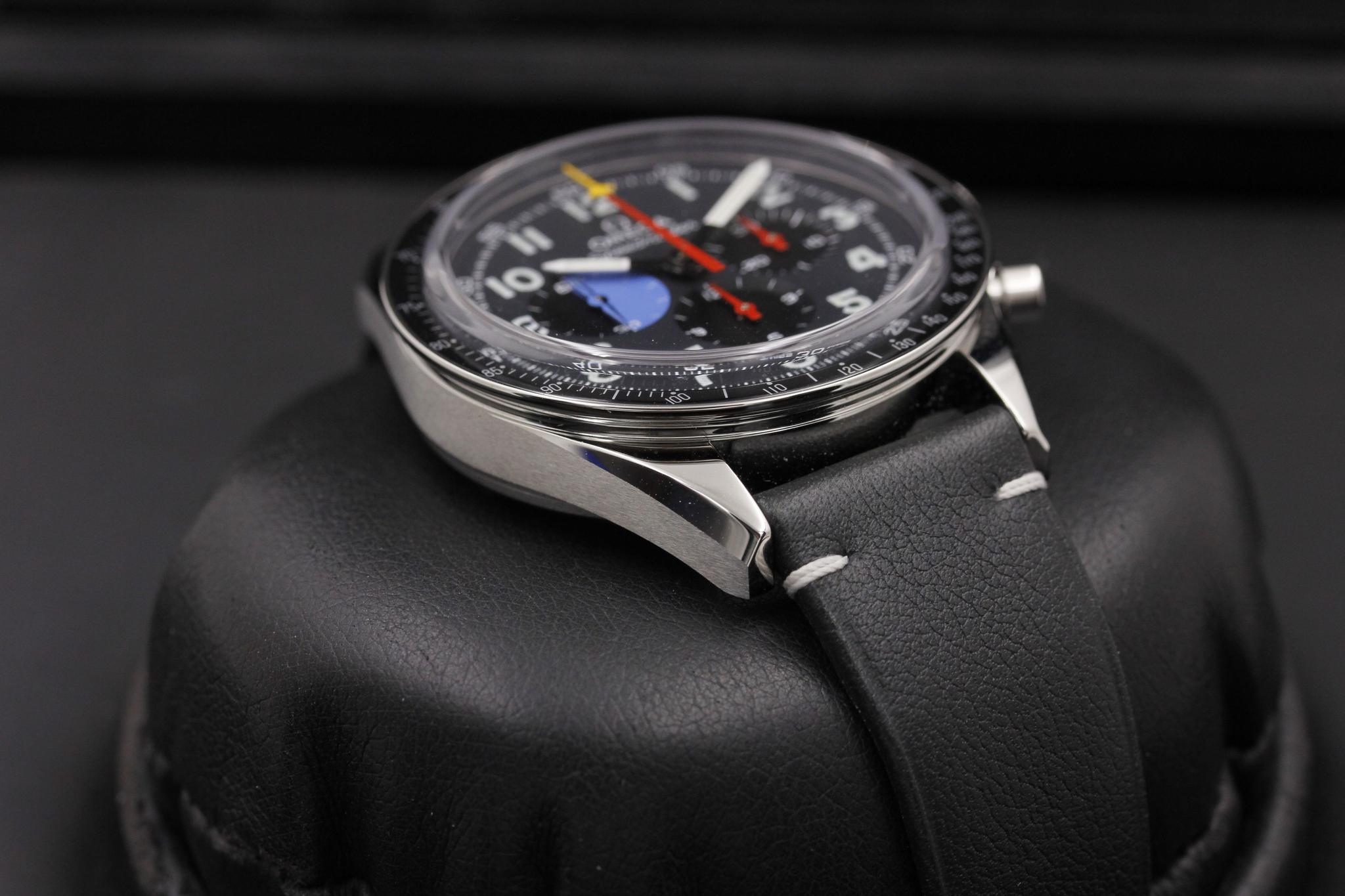 Watch Image 6
