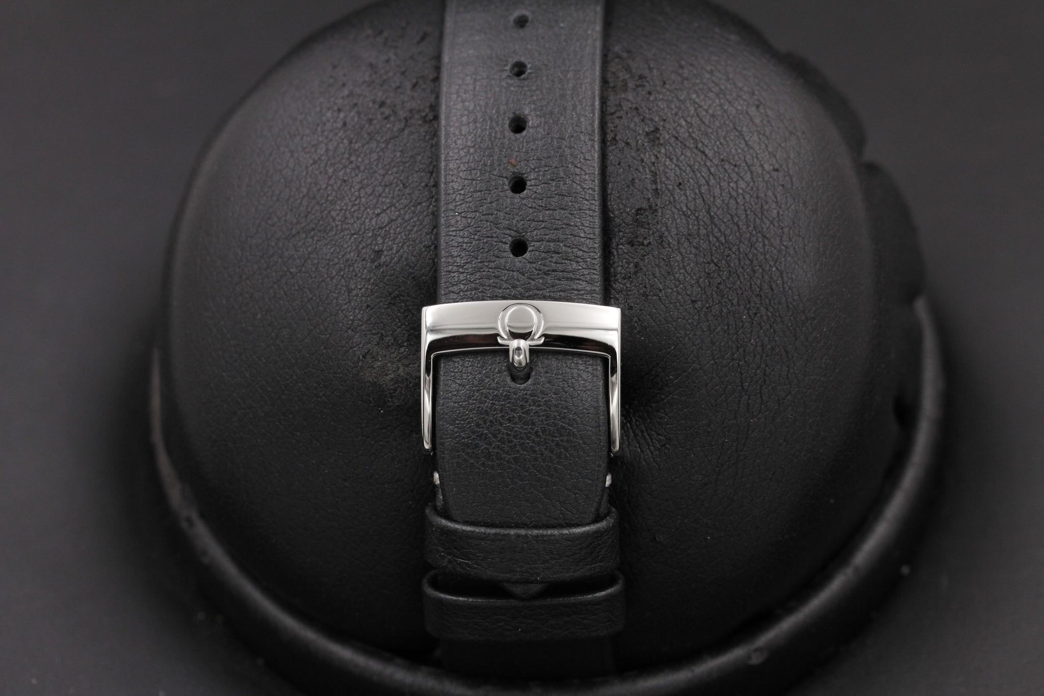 Watch Image 8