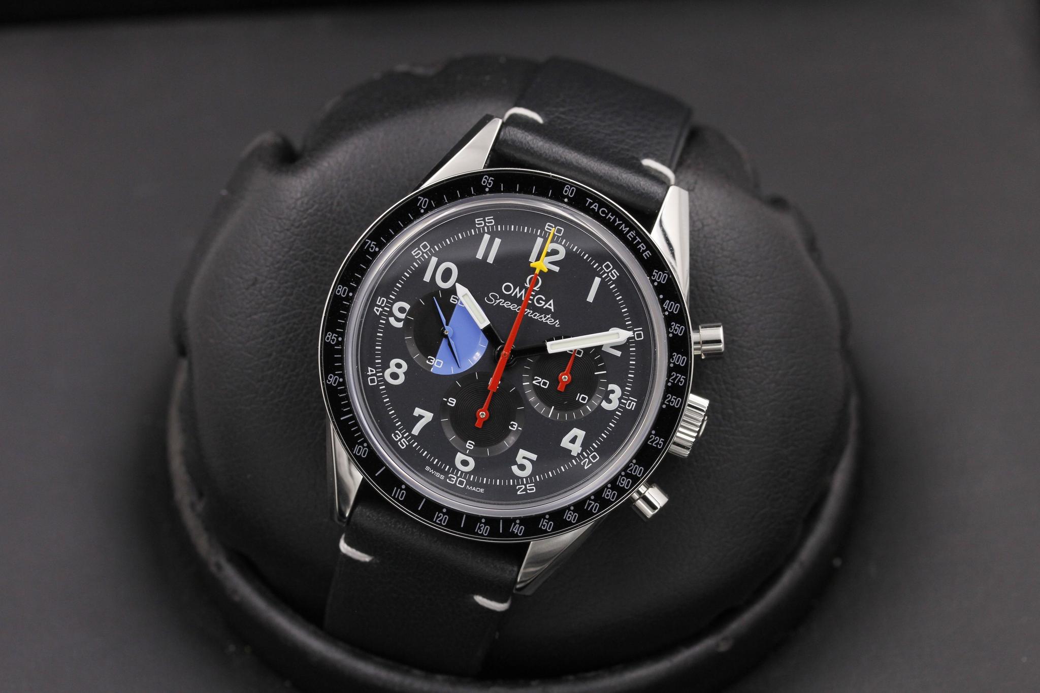 Watch Image 10
