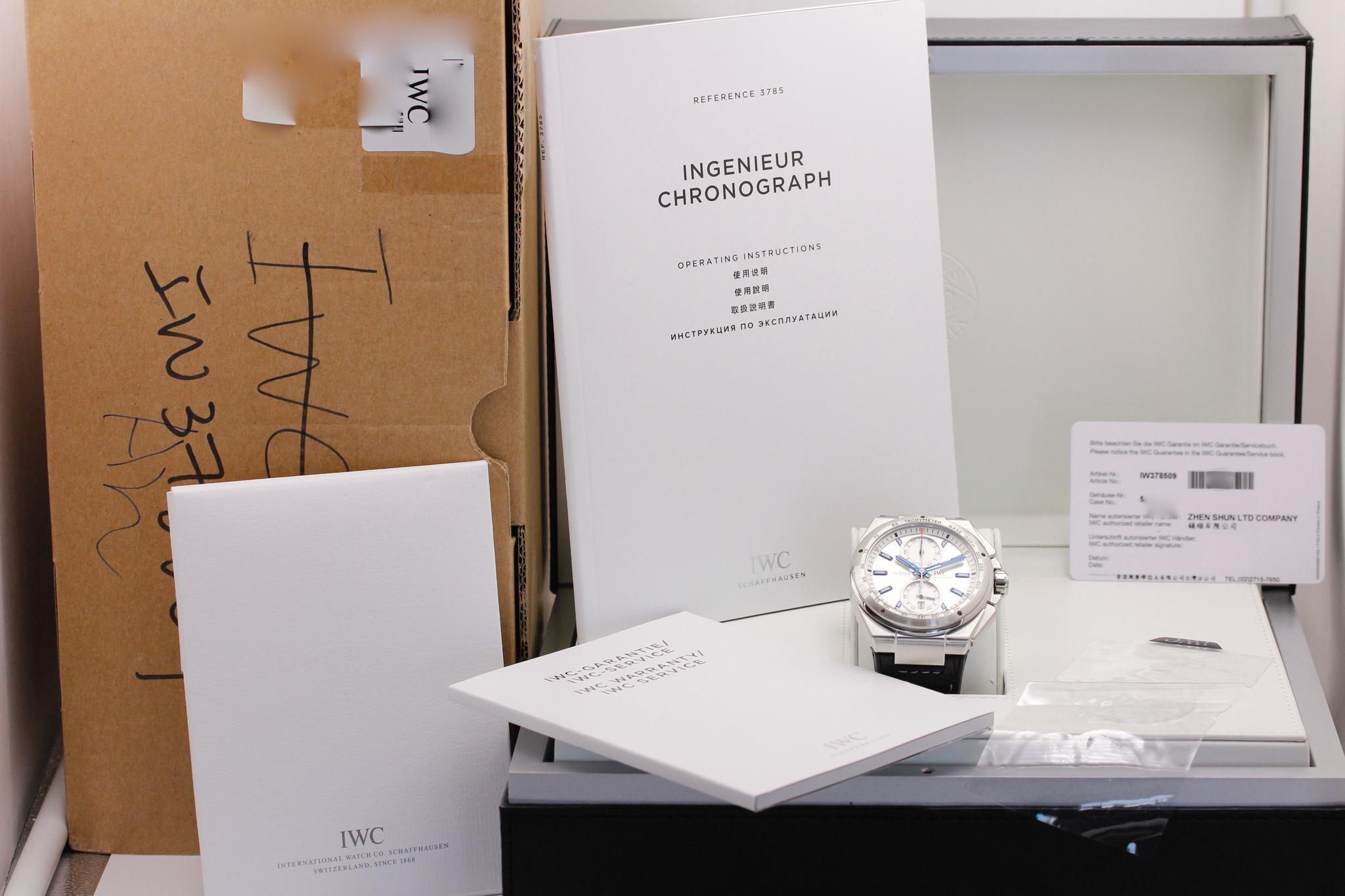 Watch Image 11