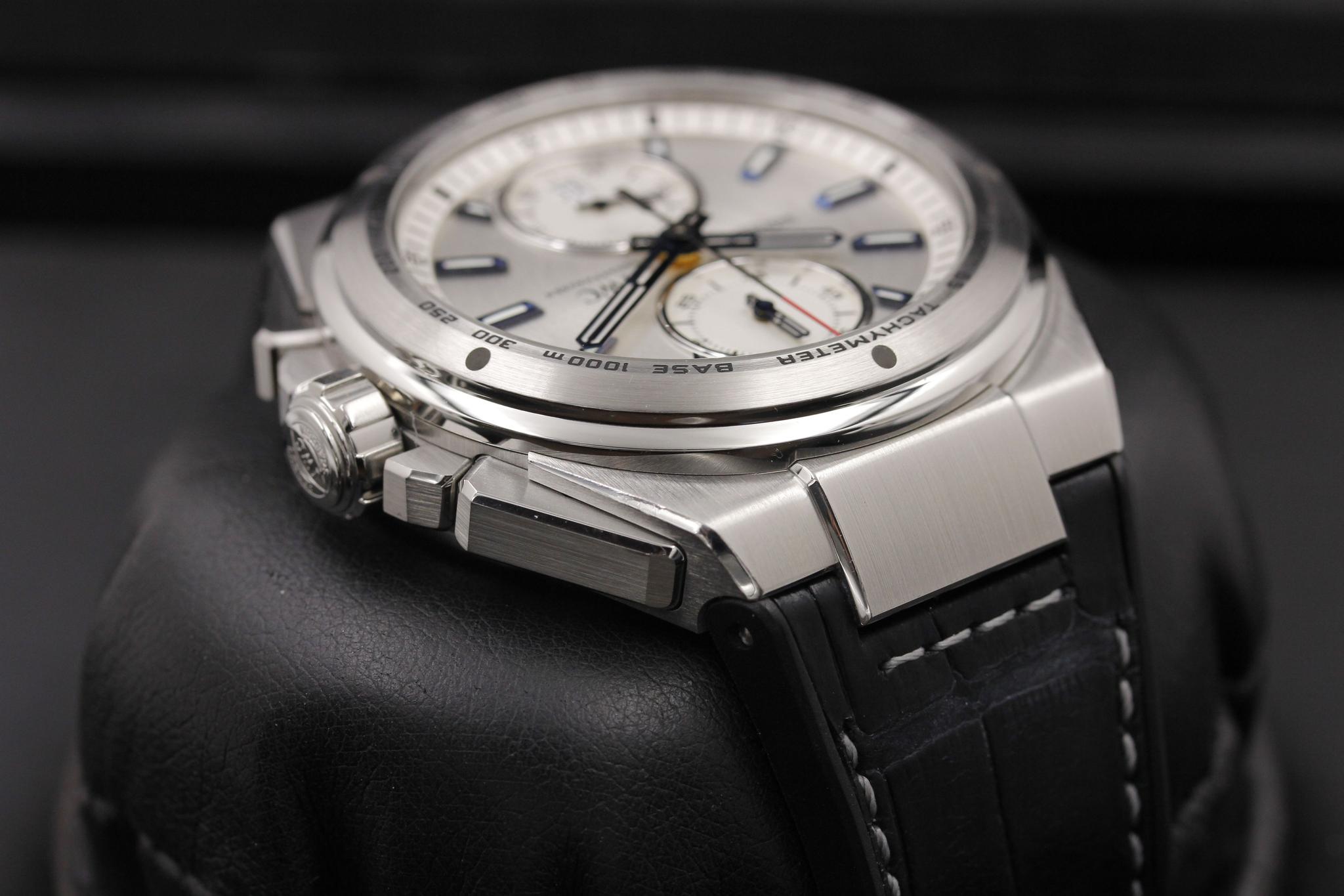 Watch Image 4