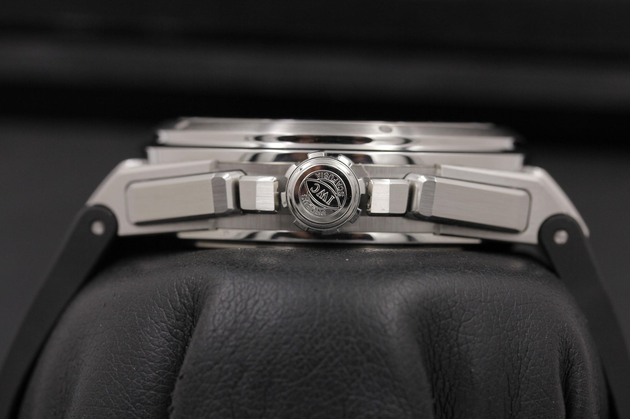 Watch Image 3