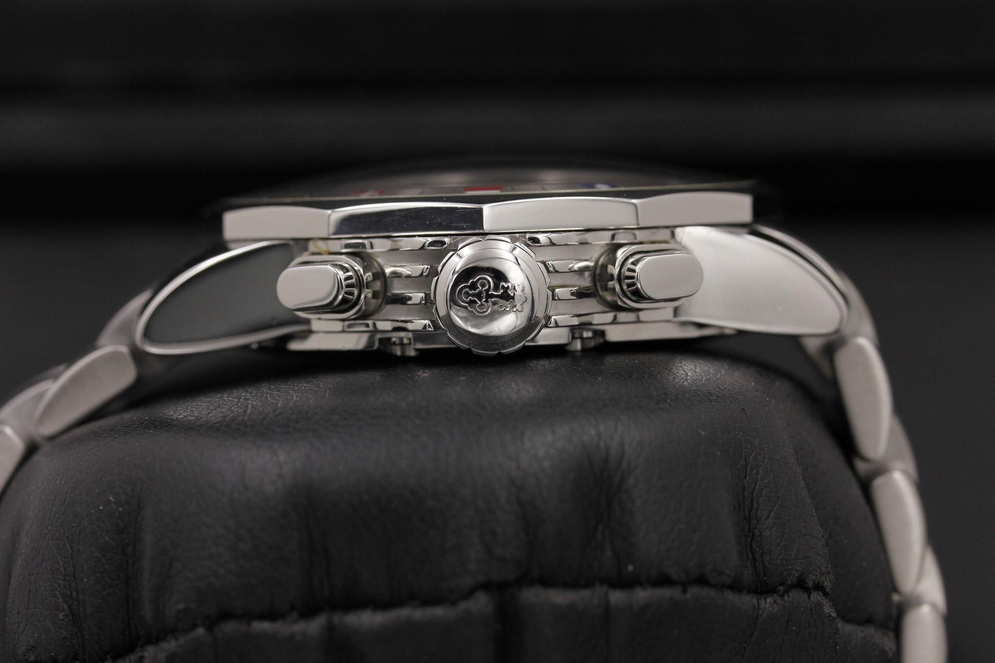 Watch Image 3